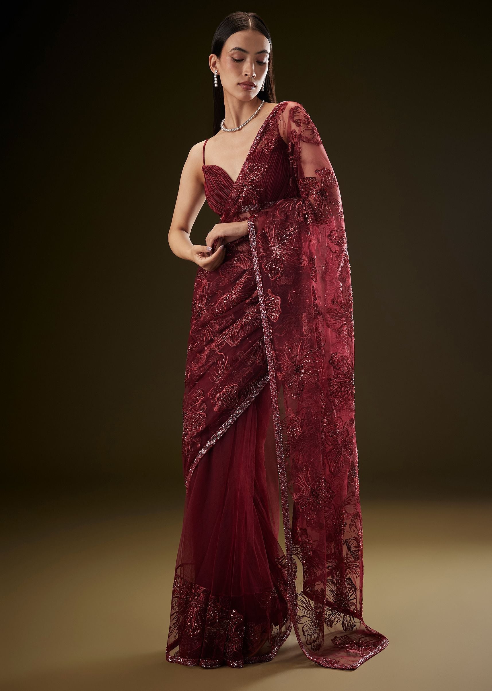 red-sequins-net-saree-with-pleated-blouse-sg307328-1_29fa06c7-b650-43e7-9fd6-bbec85e6e76c.jpg