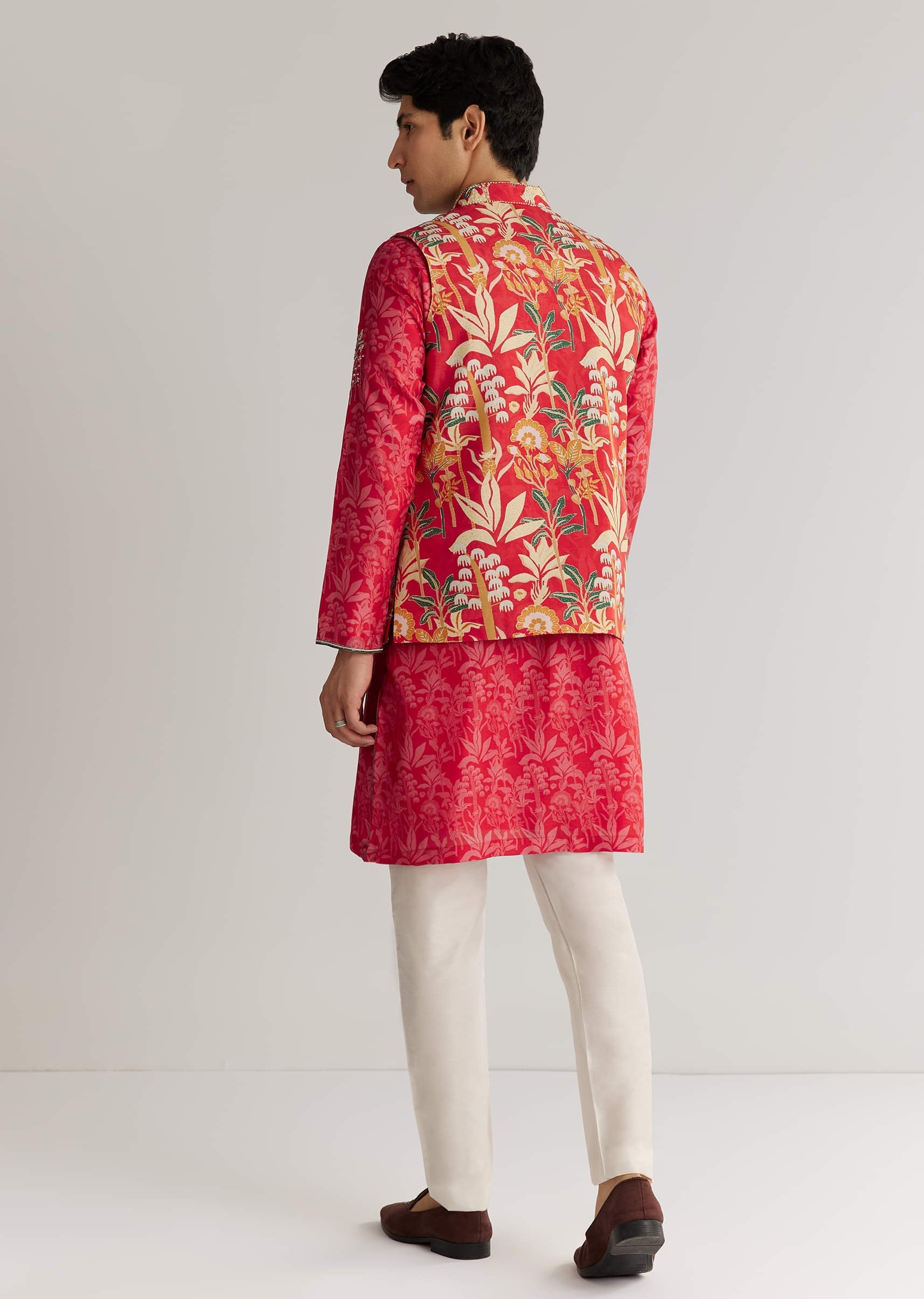 red-silk-3d-crystal-pearl-floral-kurta-jacket-set-sg323496-5_38b89635-a1d9-4dff-b61c-7d3069fc0347.jpg