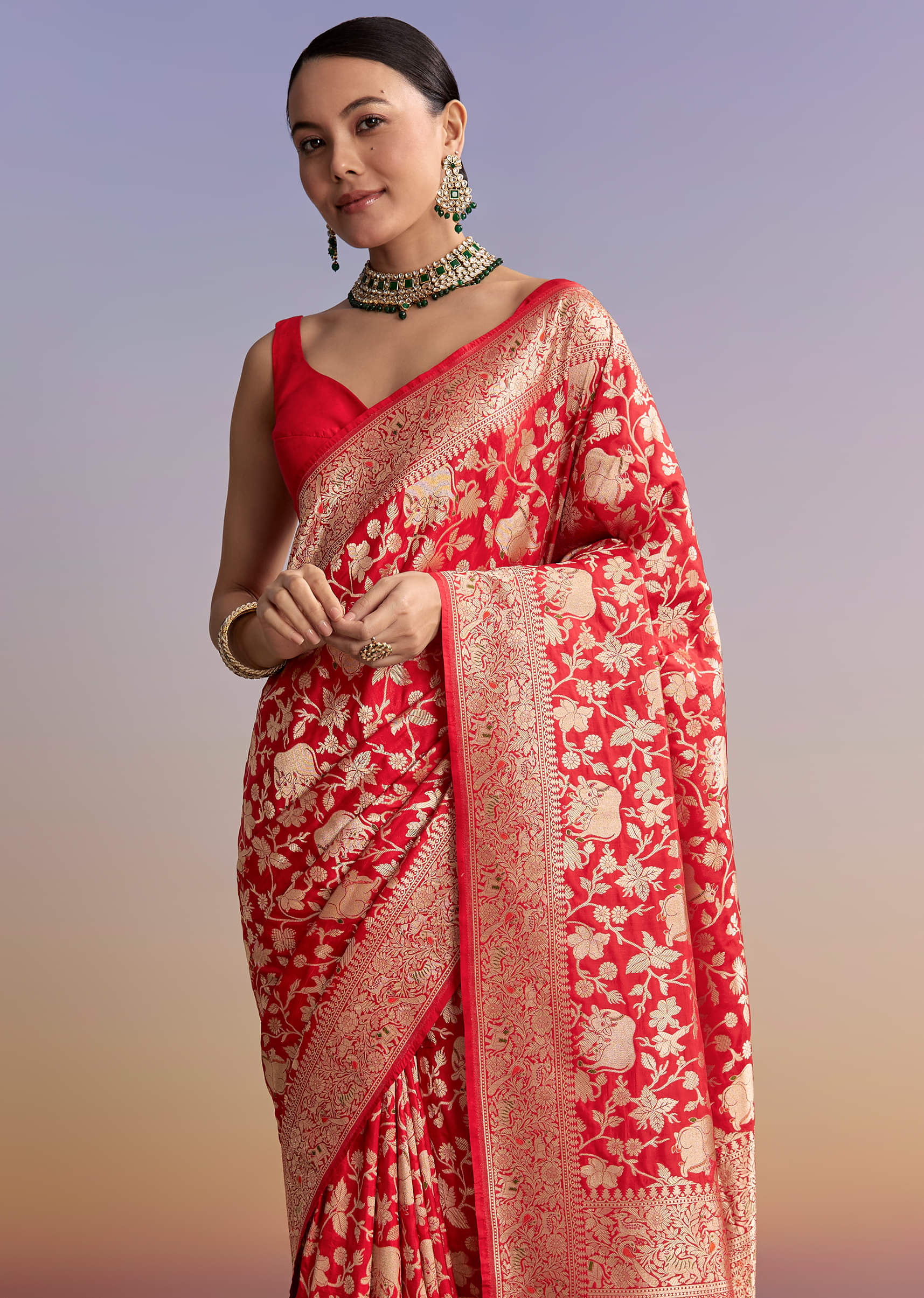 red-silk-handwoven-banarasi-saree-with-floral-zari-jaal-work-sg342739-5.jpg