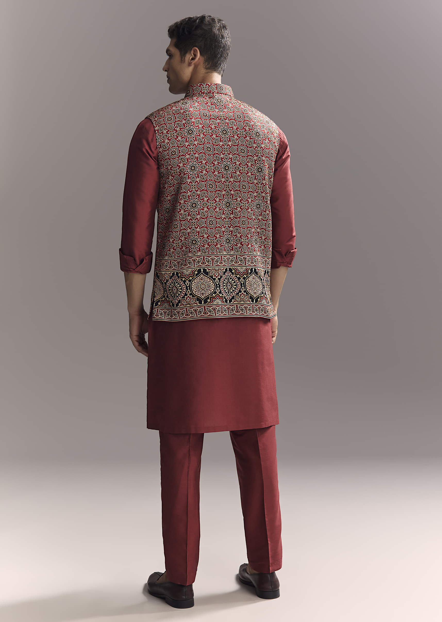 red-silk-kurta-jacket-set-for-men-with-hand-block-ajrakh-print-sg343592-5.jpg