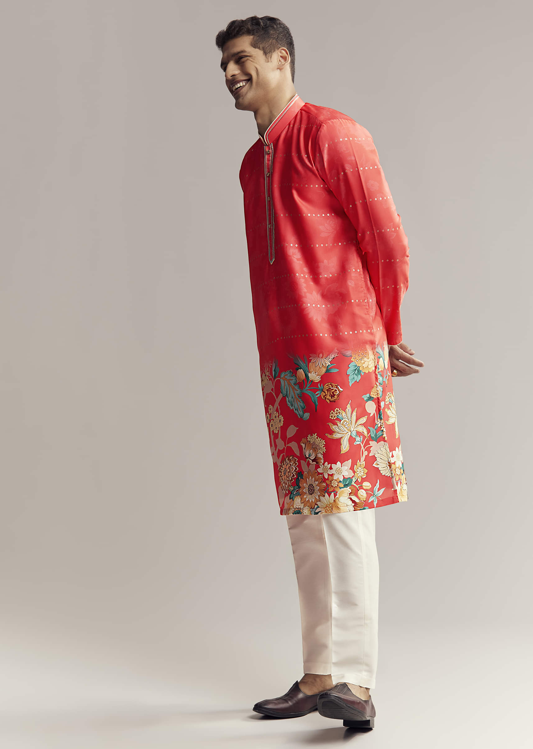 red-silk-kurta-set-for-men-with-floral-print-sg321772-3_8.jpg