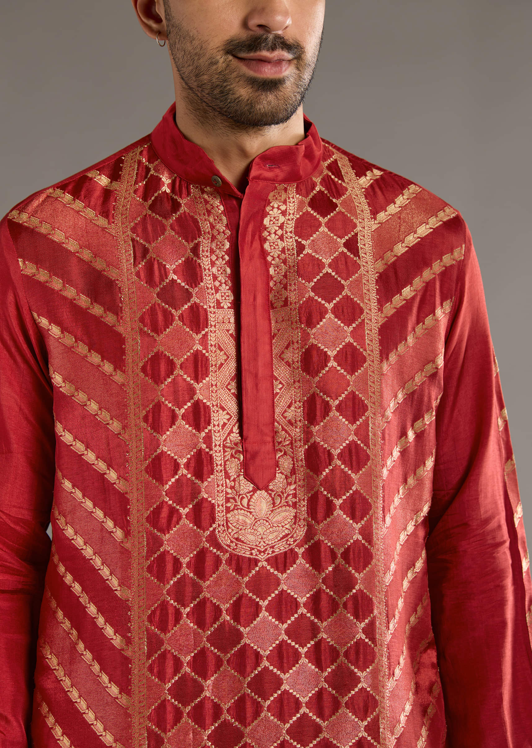 red-silk-kurta-set-for-men-with-handwoven-jacquard-work-sg359372-2.jpg
