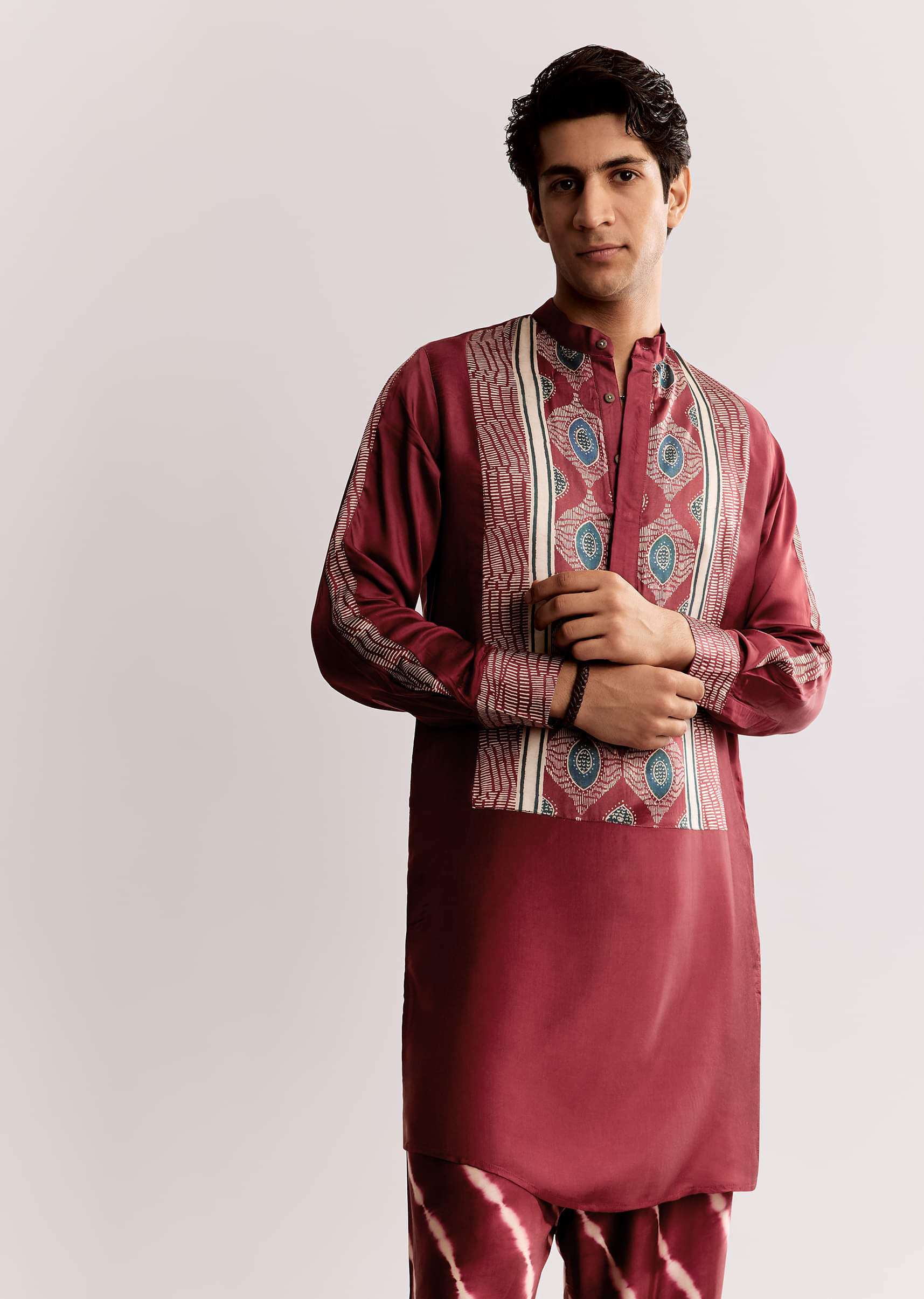 red-silk-kurta-set-with-ajrakh-print-sg318095-1_b998d6e5-699d-47dc-b1c1-c1467a488266.jpg