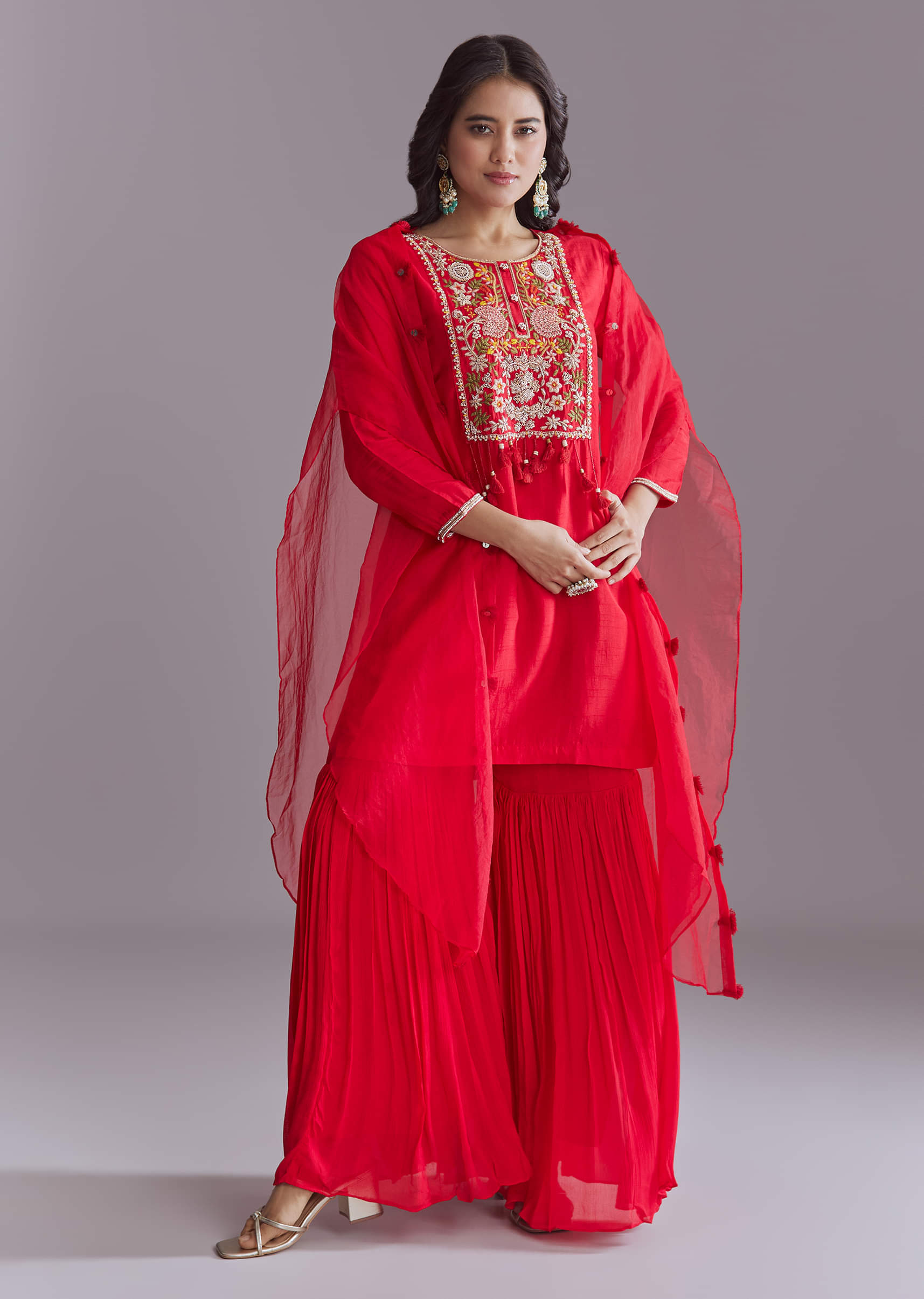 red-silk-sharara-suit-with-resham-work-and-cape-dupatta-sg344664-2_137f724f-403c-462d-ab47-575e8a930f74.jpg
