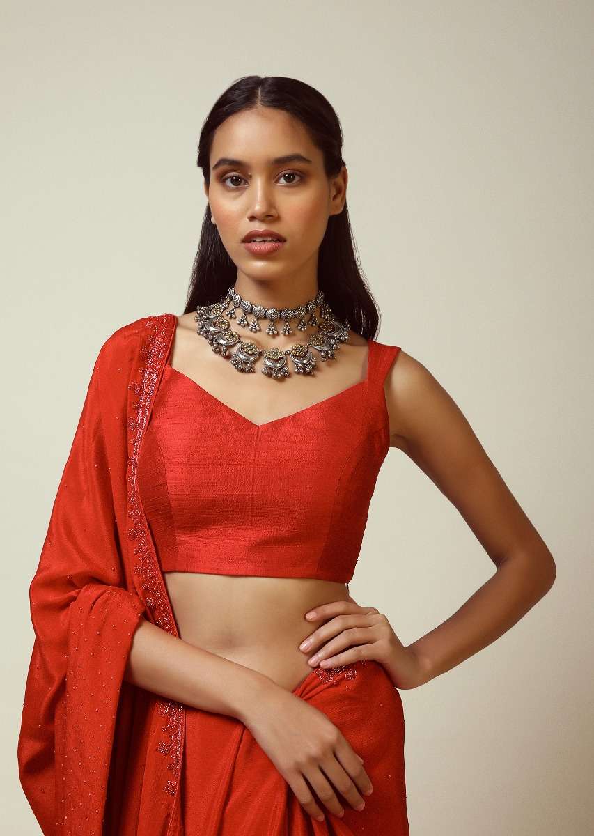 red-sleeveless-blouse-in-raw-silk-with-v-cut-neckline-and-side-zip-closure-online-kalki-fashion-m001dd517y-sg7972_2_fc57b178-b6c3-4b2f-9922-85abde3f8691.jpg