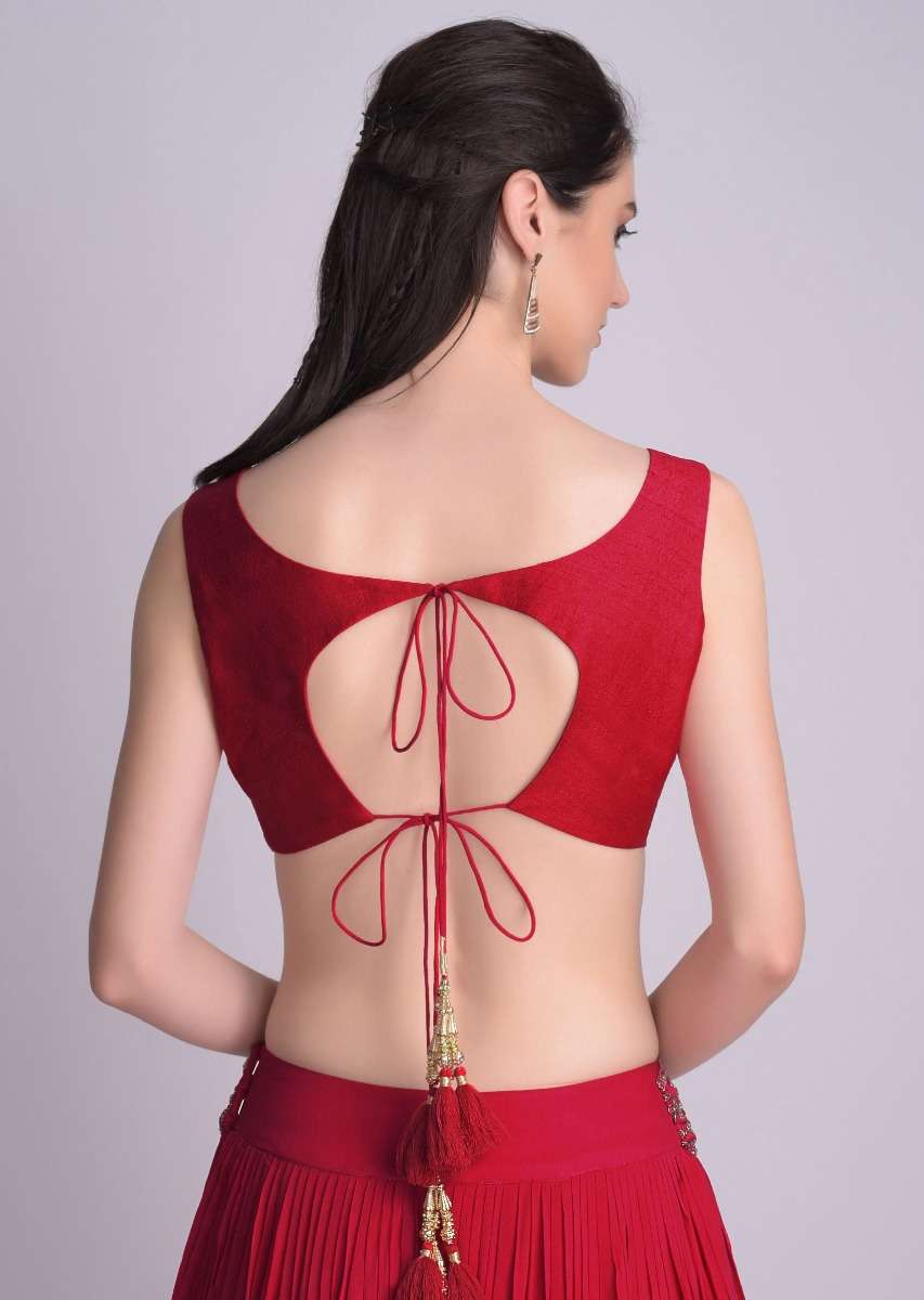 red-sleeveless-blouse-with-double-tie-up-tassel-dori-at-the-back-online-kalki-fashion-m001509617y-sg31200_1_7be5d0e7-d1a2-463f-b47b-921a1a3bc5b9.jpg