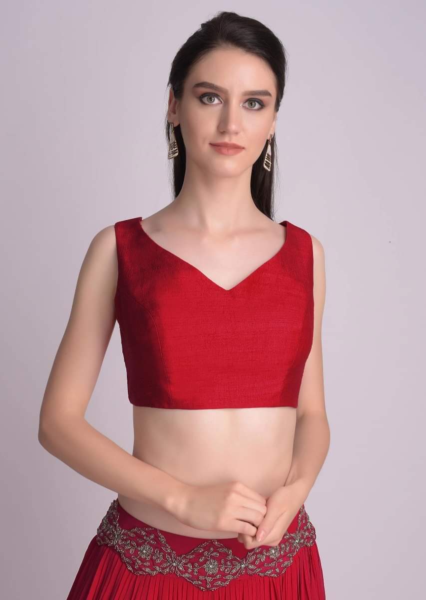 red-sleeveless-blouse-with-double-tie-up-tassel-dori-at-the-back-online-kalki-fashion-m001509617y-sg31200_3_83c18b3a-379d-433f-a417-1169da42b373.jpg