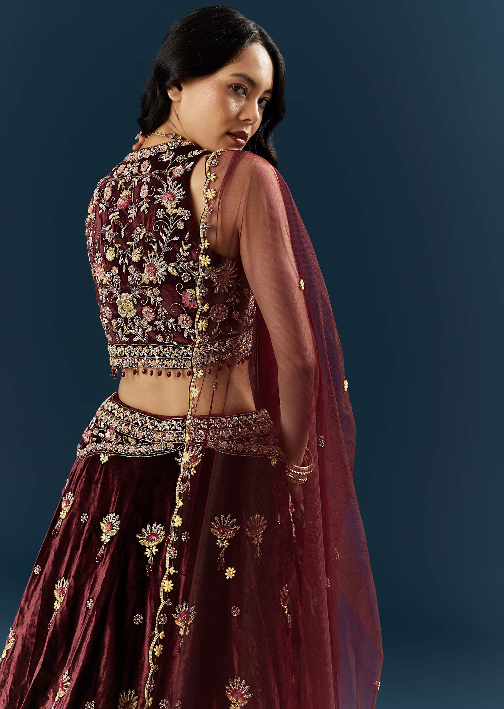 red-velvet-bridal-lehenga-with-cutdana-and-beads-embroidery-sg341016-6.jpg