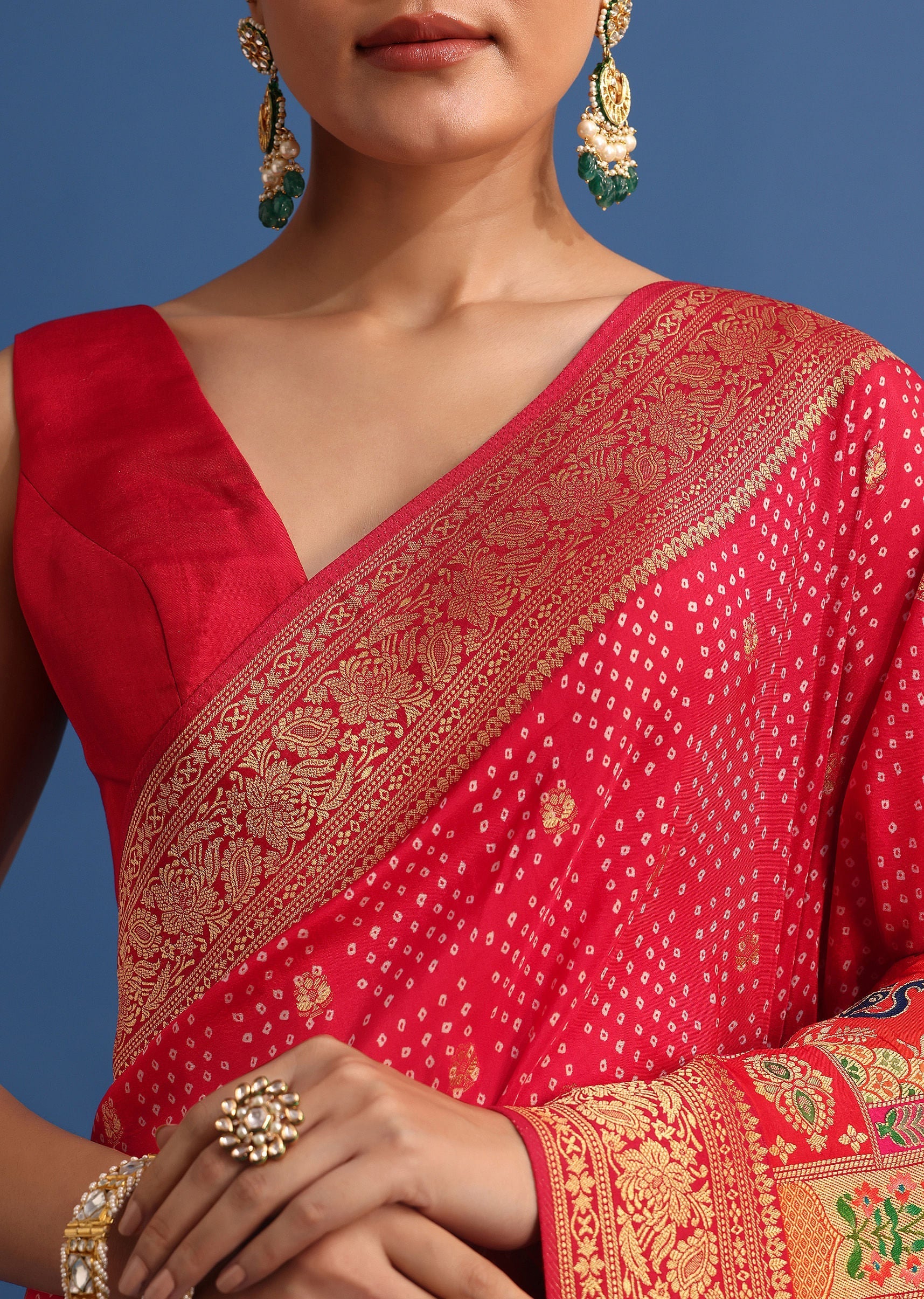 red_banarasi_bandhani_satin_saree_with_traditional_brocader-sg255148_10_a47e812a-2be2-4168-9f20-ac27930344a1.jpg