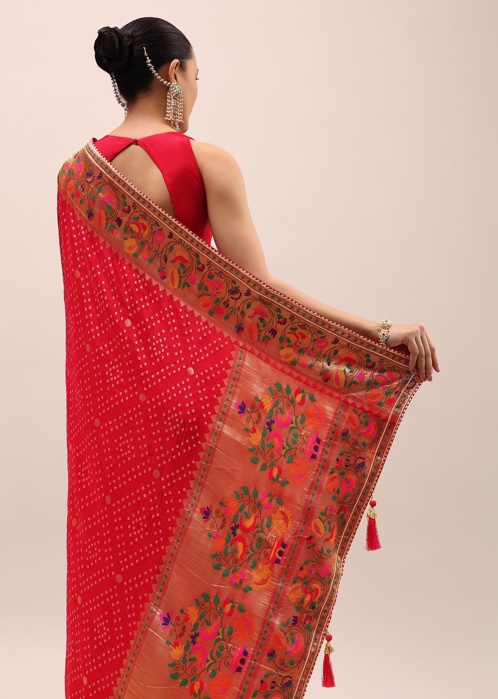 red_bandhani_silk_saree_with_unstitched_blouse-sg224708_7_38781cf5-6751-419f-8fef-923062763b81.jpg