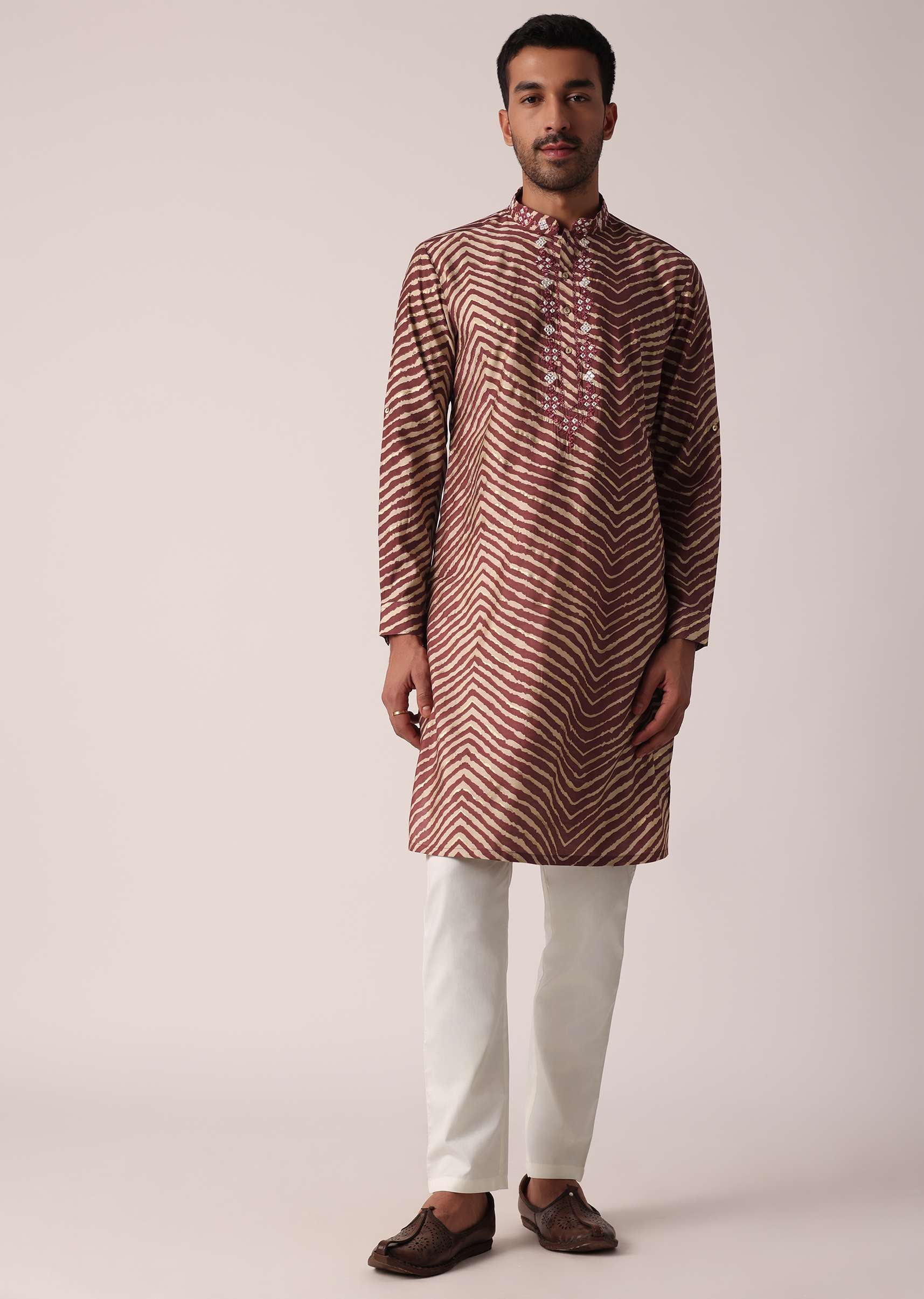 red_cotton_kurta_with_lehariya_print_for_men-sg213600_5_5d705036-c59d-44da-8387-57baede72fce.jpg