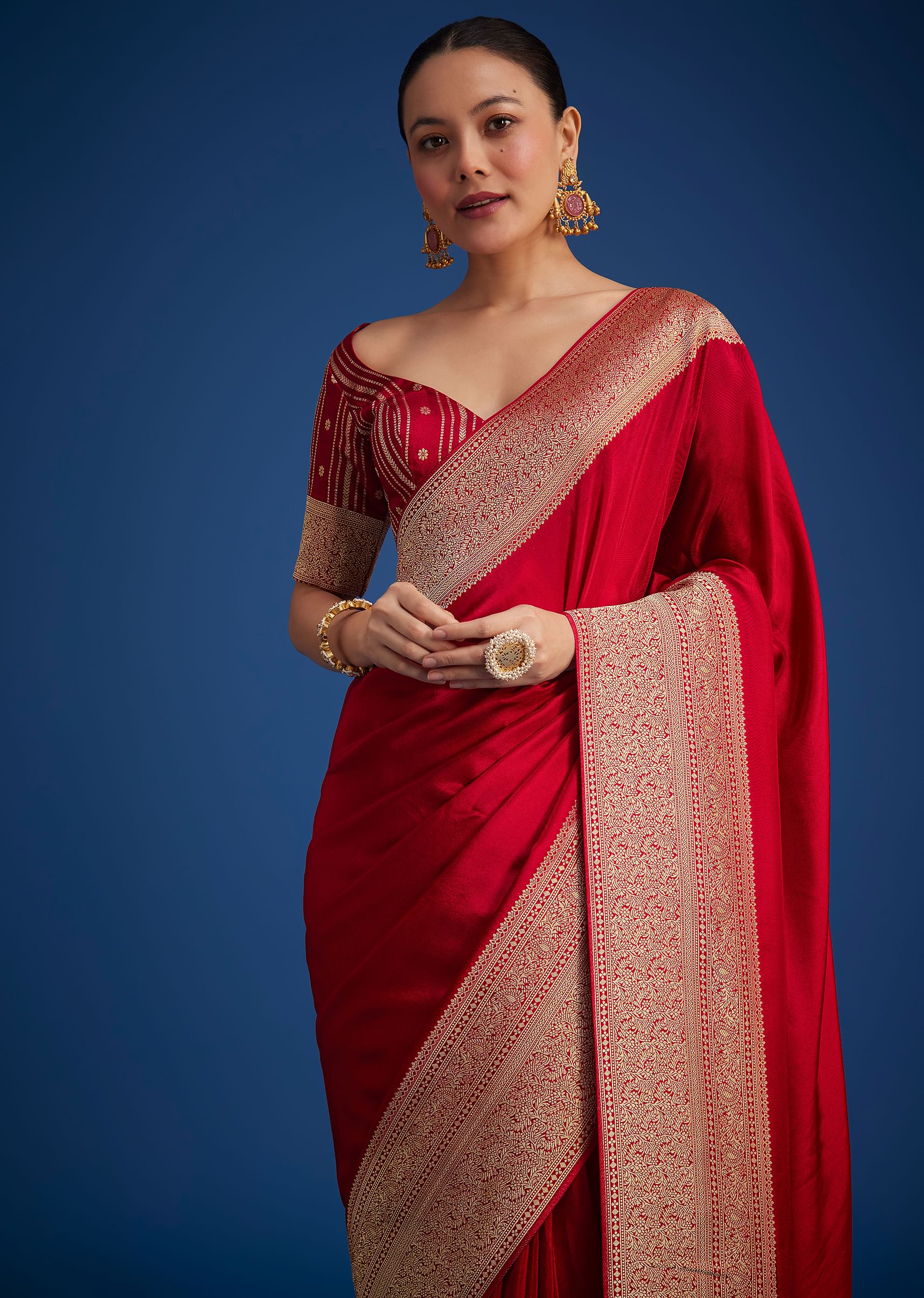 red_dola_silk_saree_with_zari_woven_border-sg276478_6_eb2c691b-582c-4679-a25f-f546fc5a52ae.jpg