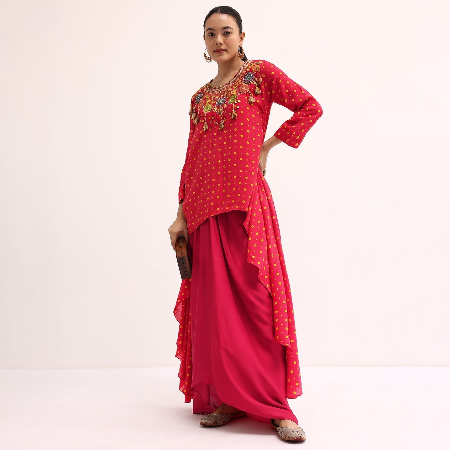 red_embroidered_cotton_kurta_dhoti-sg217982_1_783c9ff5-9258-4e65-b062-13c09cc56b73.jpg