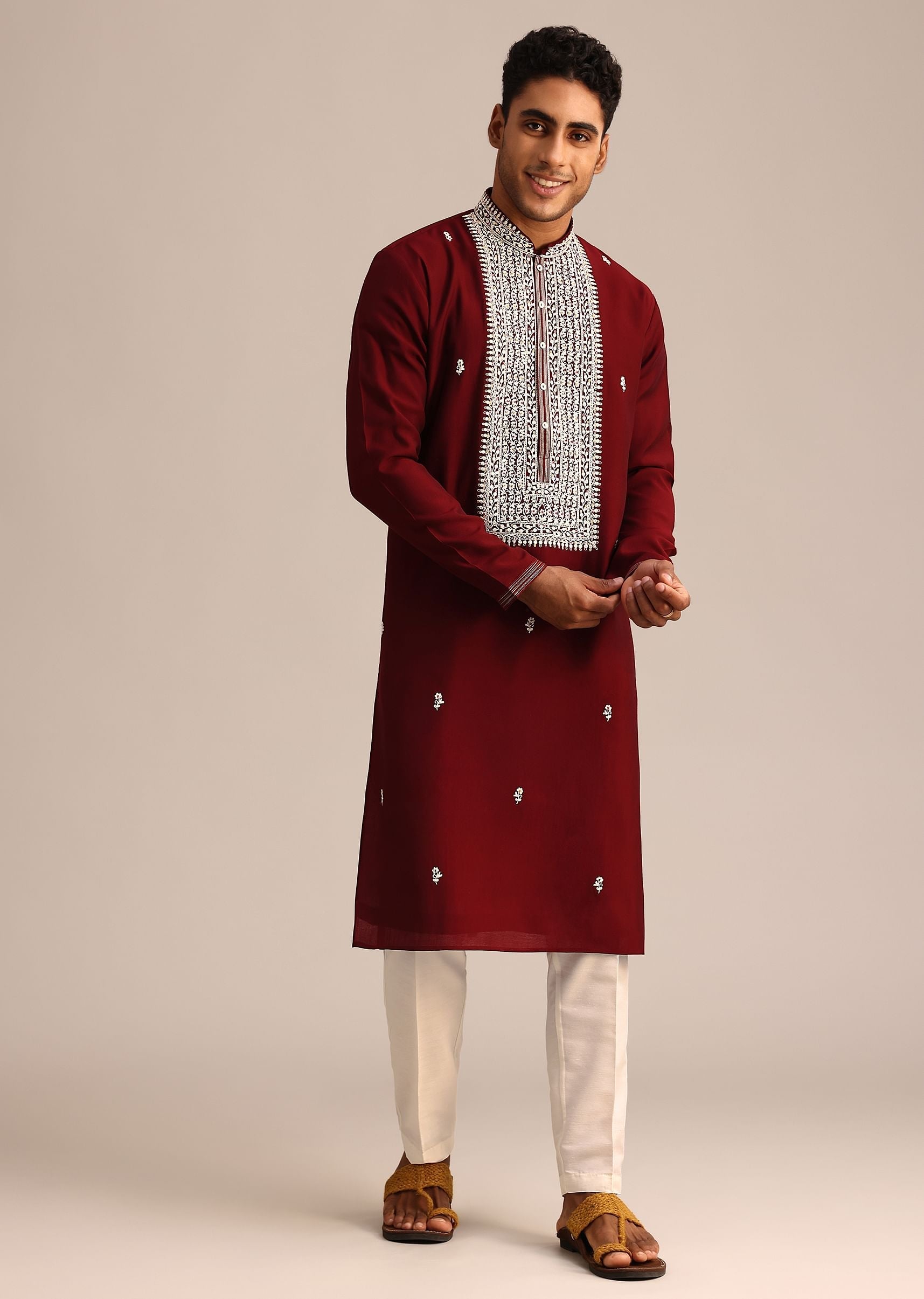 red_embroidered_kurta_set_in_silk-sg262959_6_2f8eddc0-aa5f-474a-a6b2-b6dbce6973b9.jpg