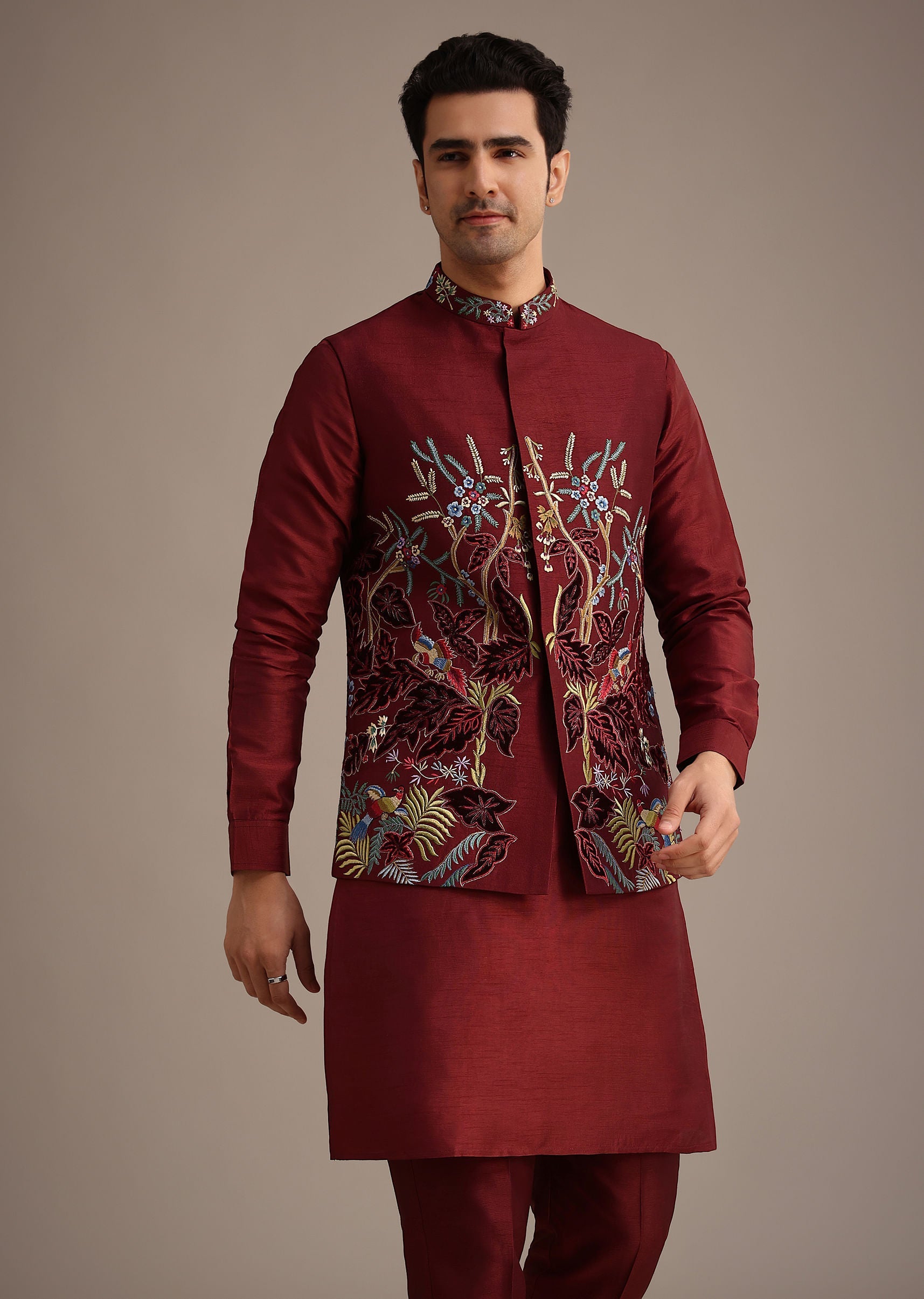 red_jacket_and_kurta_set_in_silk_with_resham_work-sg259877_5_def0dbf5-b116-44f8-8567-ea51424d4657.jpg