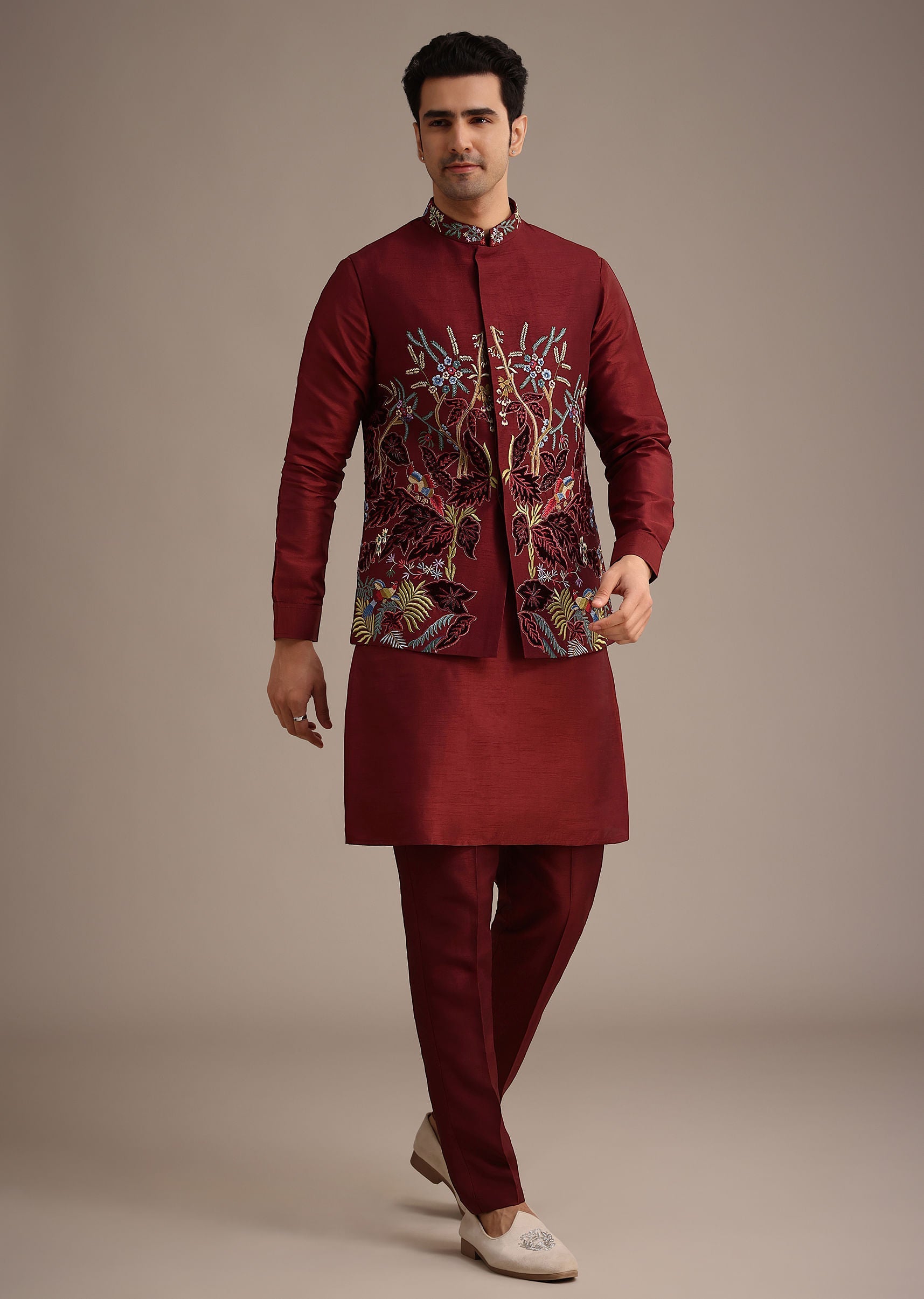 red_jacket_and_kurta_set_in_silk_with_resham_work-sg259877_6_a073f009-5f76-4cc0-9a84-2fe0c74699c9.jpg