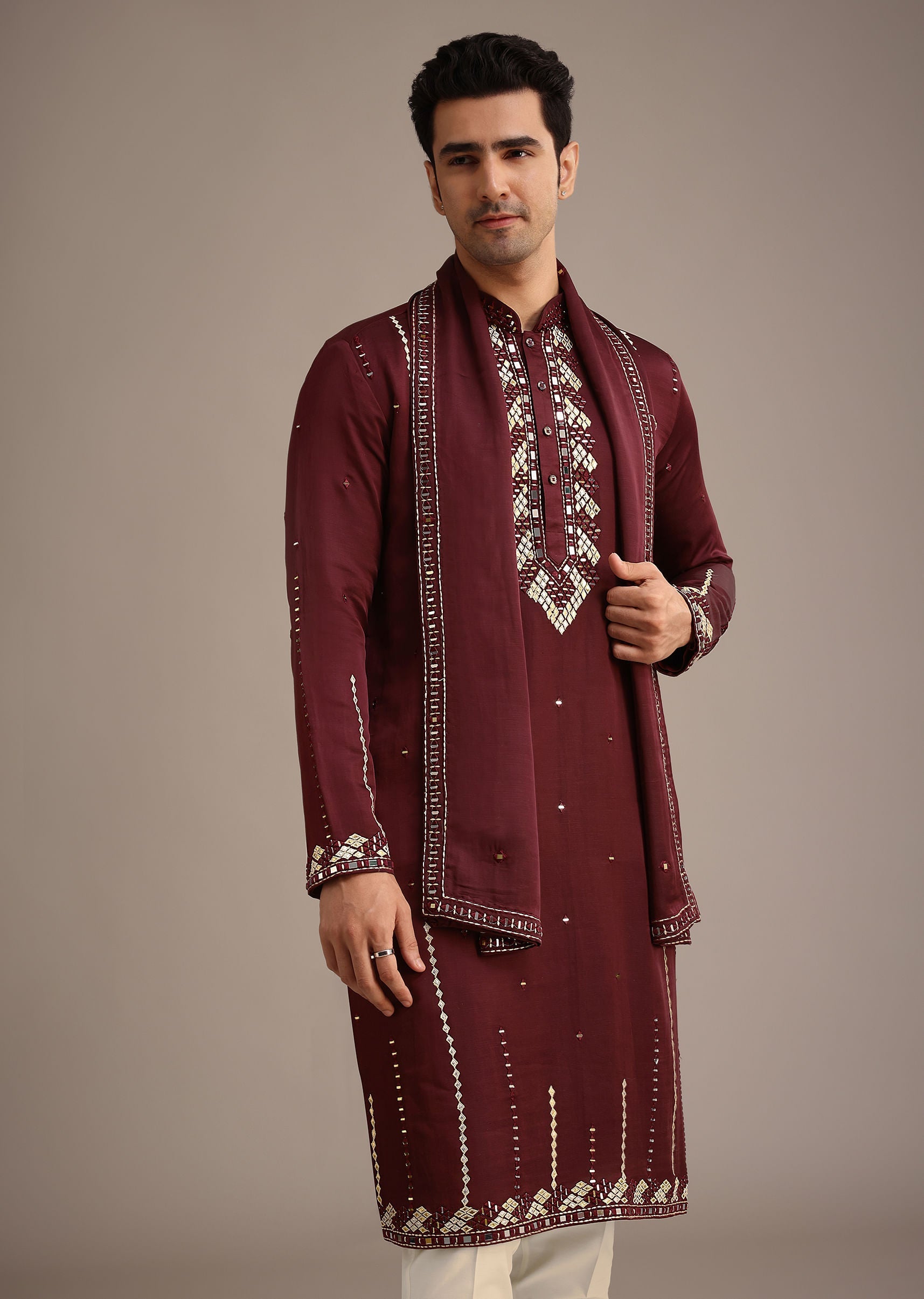 red_mirror_work_kurta_set_with_dupatta-sg246512_5_bb9c6b57-c75e-4ecb-91ee-f30967fa08d2.jpg