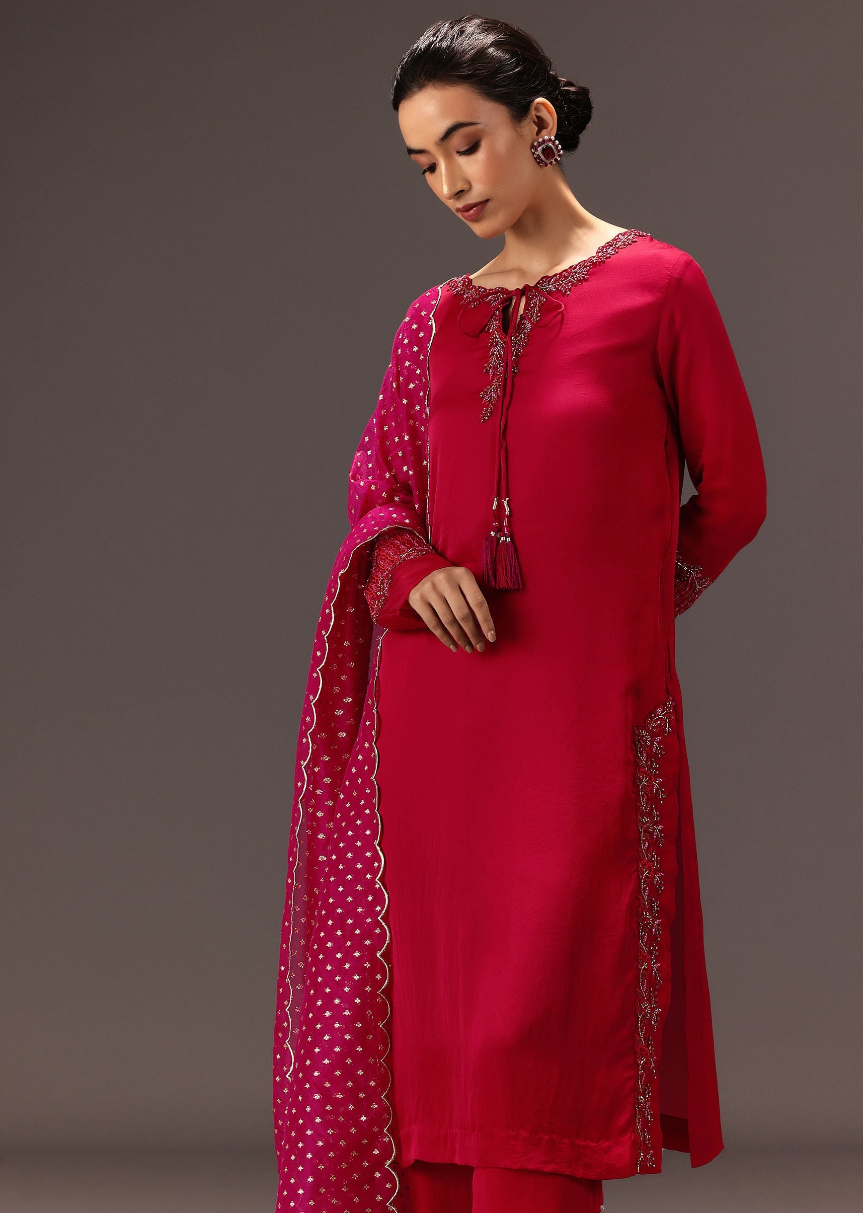 red_organza_satin_hand_embroidered_kurta_set-sg268570_5_06273e3c-e658-40cd-ac1c-19f98453f129.jpg