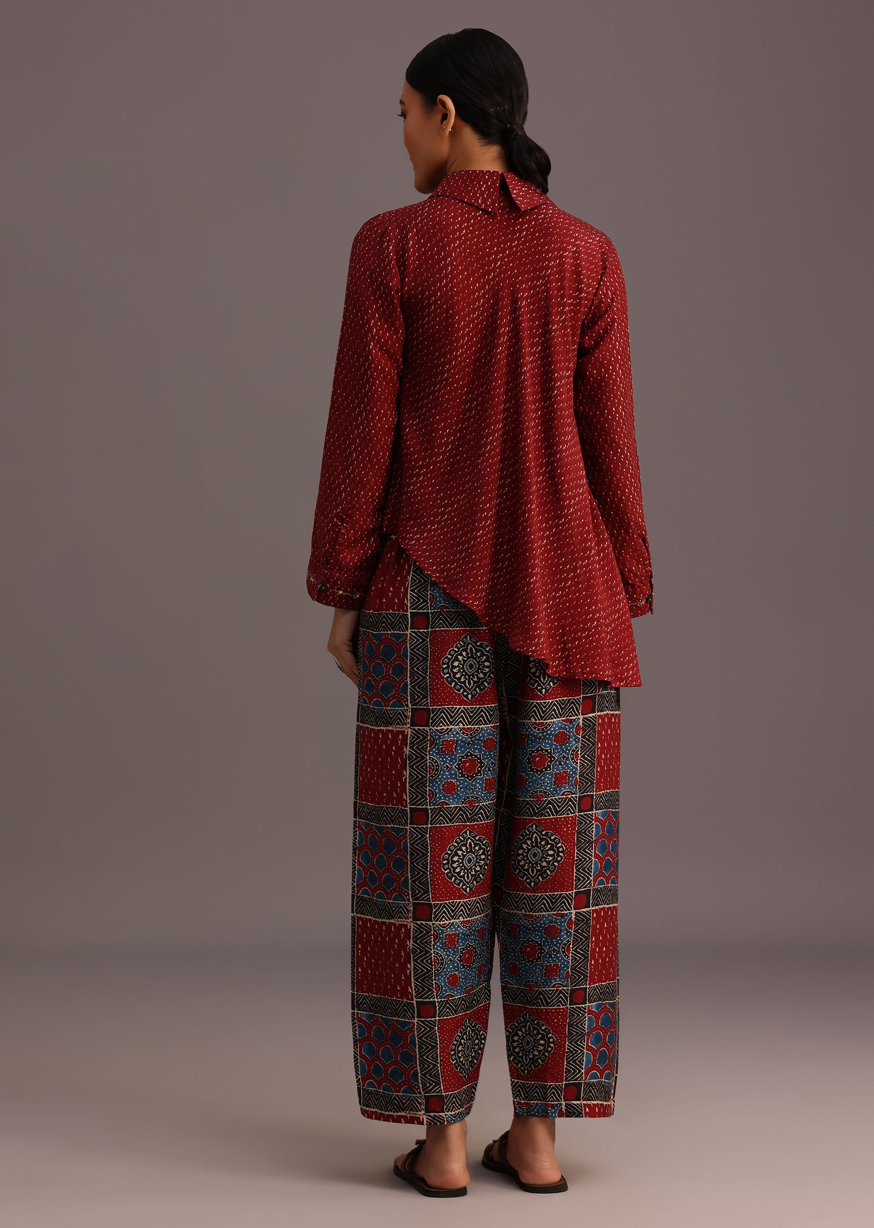 red_printed_shirt_and_pant_with_embroidery-sg275116_4_48018743-8709-4726-825e-c02f41657ae4.jpg