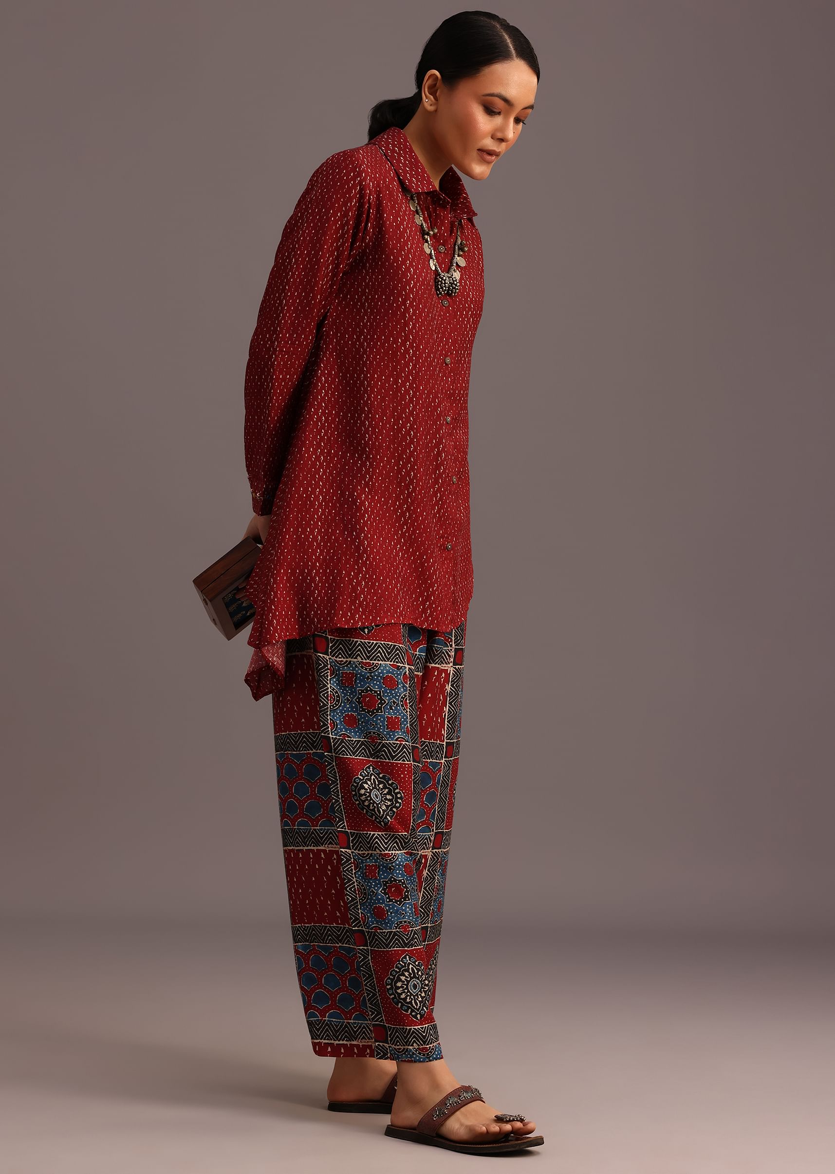 red_printed_shirt_and_pant_with_embroidery-sg275116_7_71d89eca-0fa6-488e-a420-f99f65be02d1.jpg