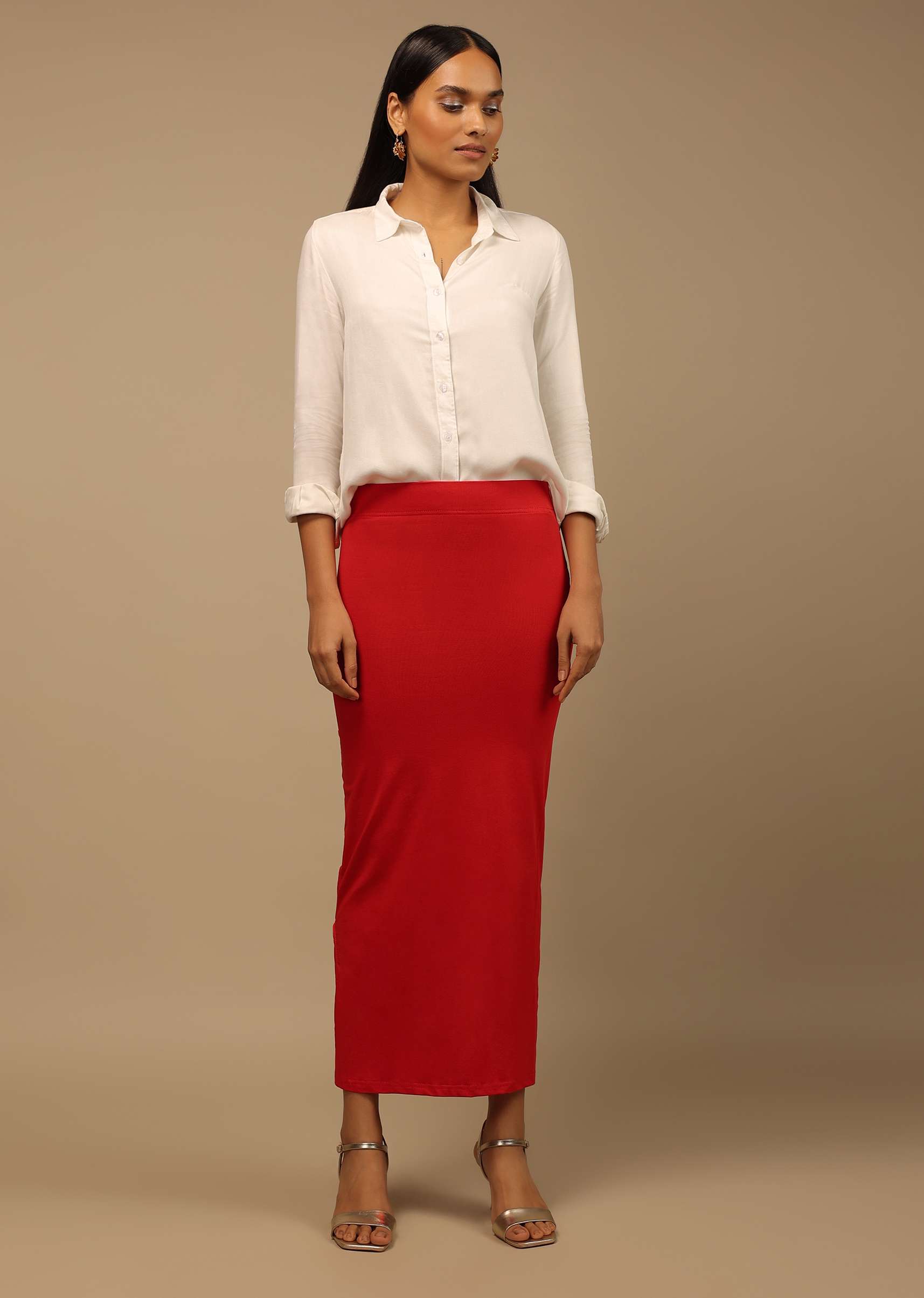 red_shapewear_saree_petticoat_in_cotton_lycra_with_elastic_waistband_and_slit_146_a388e972-6e08-4c53-9927-6f37dc0f8de6.jpg