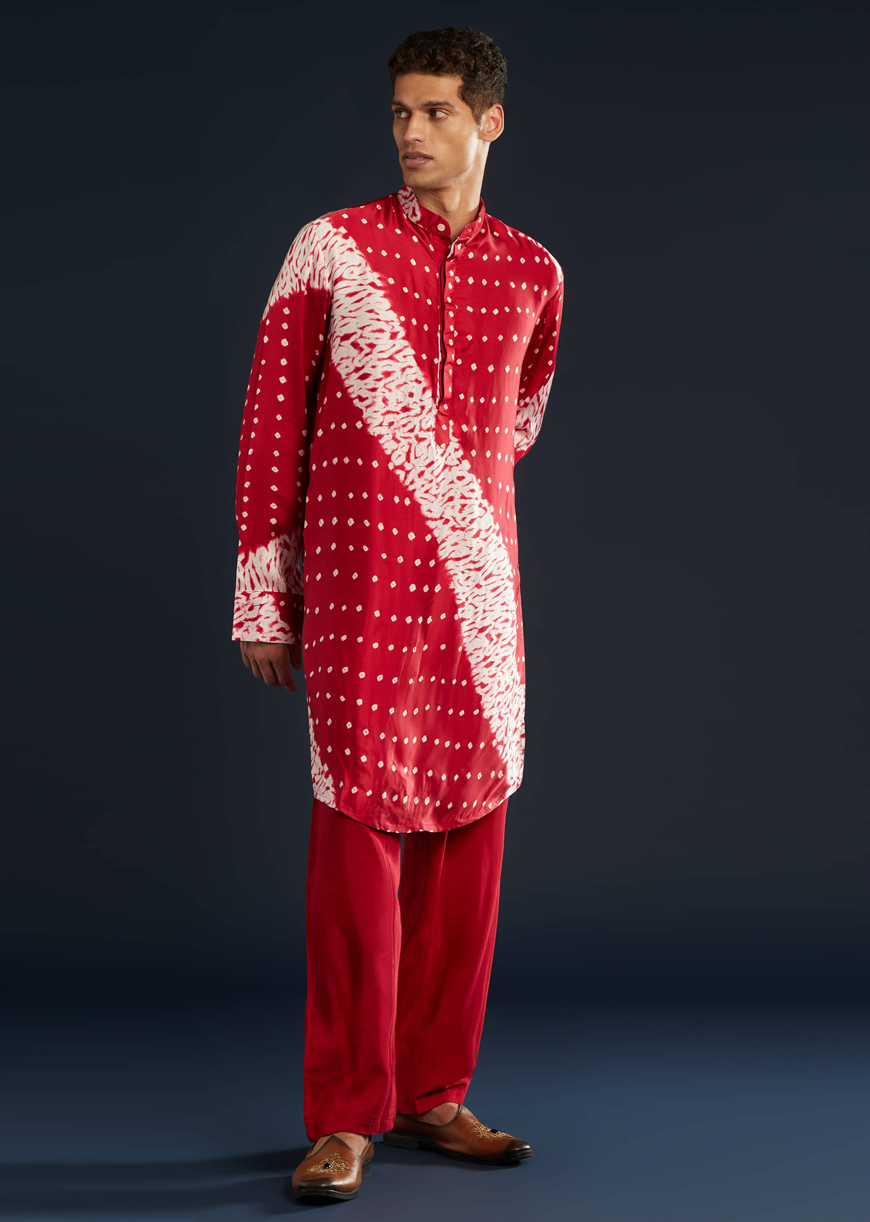 red_shibori_and_bandhani_print_kurta-sg349333-1-nosto_4.jpg