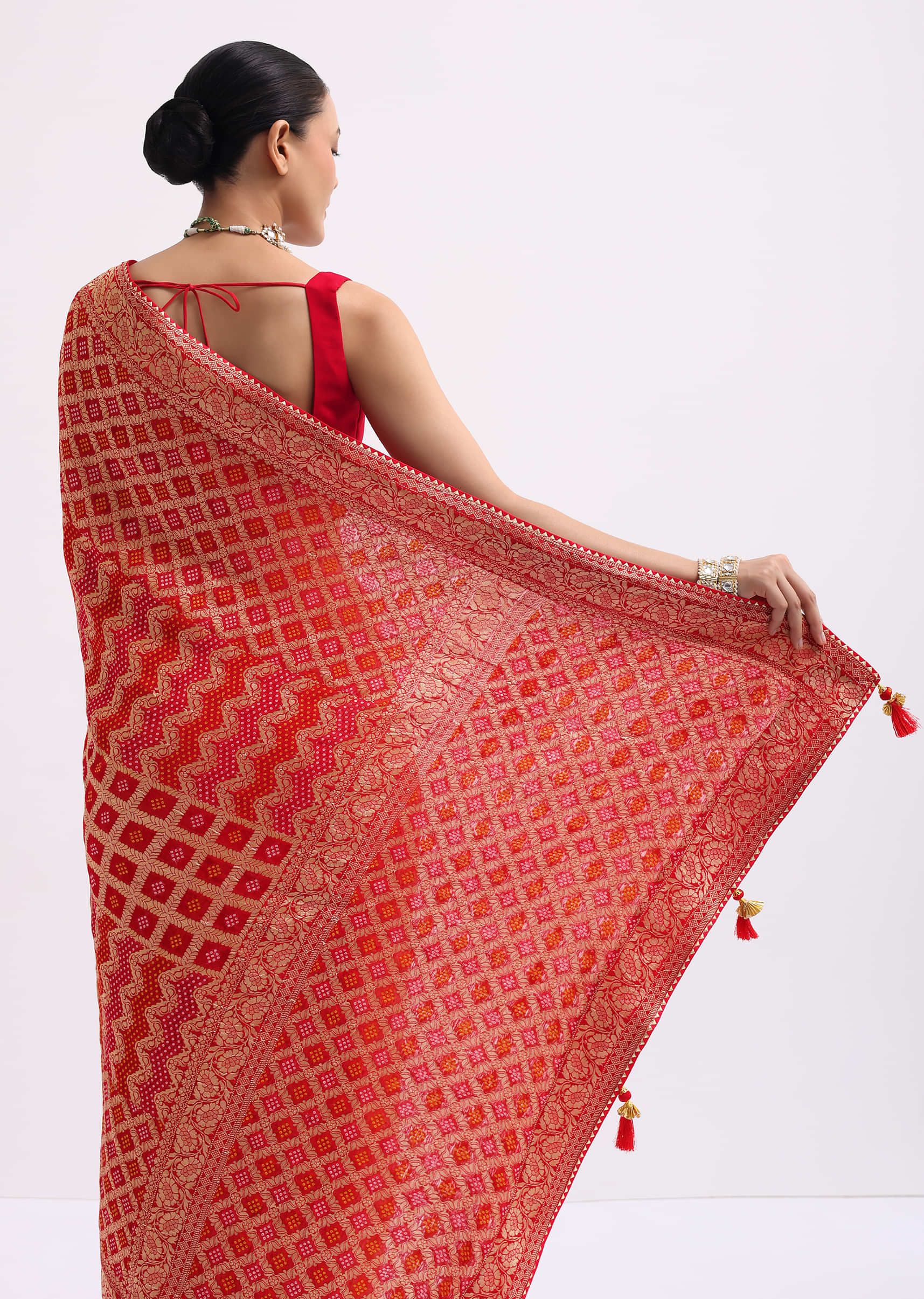 red_woven_georgette_saree_with_unstitched_blouse-sg208221_2_4d881ad2-6f95-4b00-b010-6a42943fb0c9.jpg