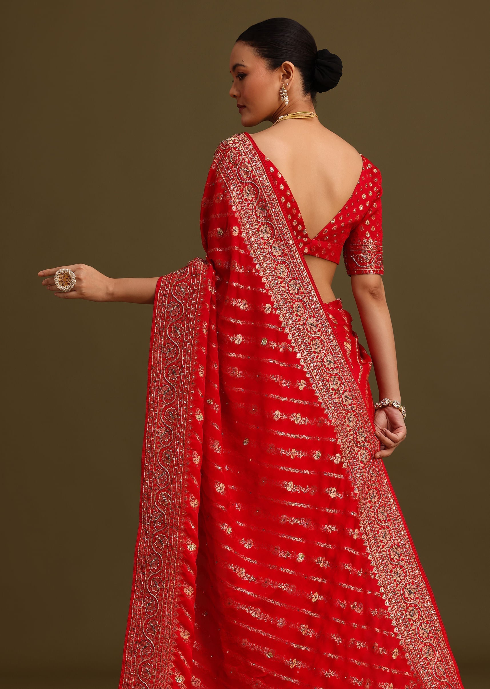 red_zardosi_embroidered_saree_with_unstitched-sg213169_1_81cf029b-2104-44da-9cad-0caa96f4ce15.jpg