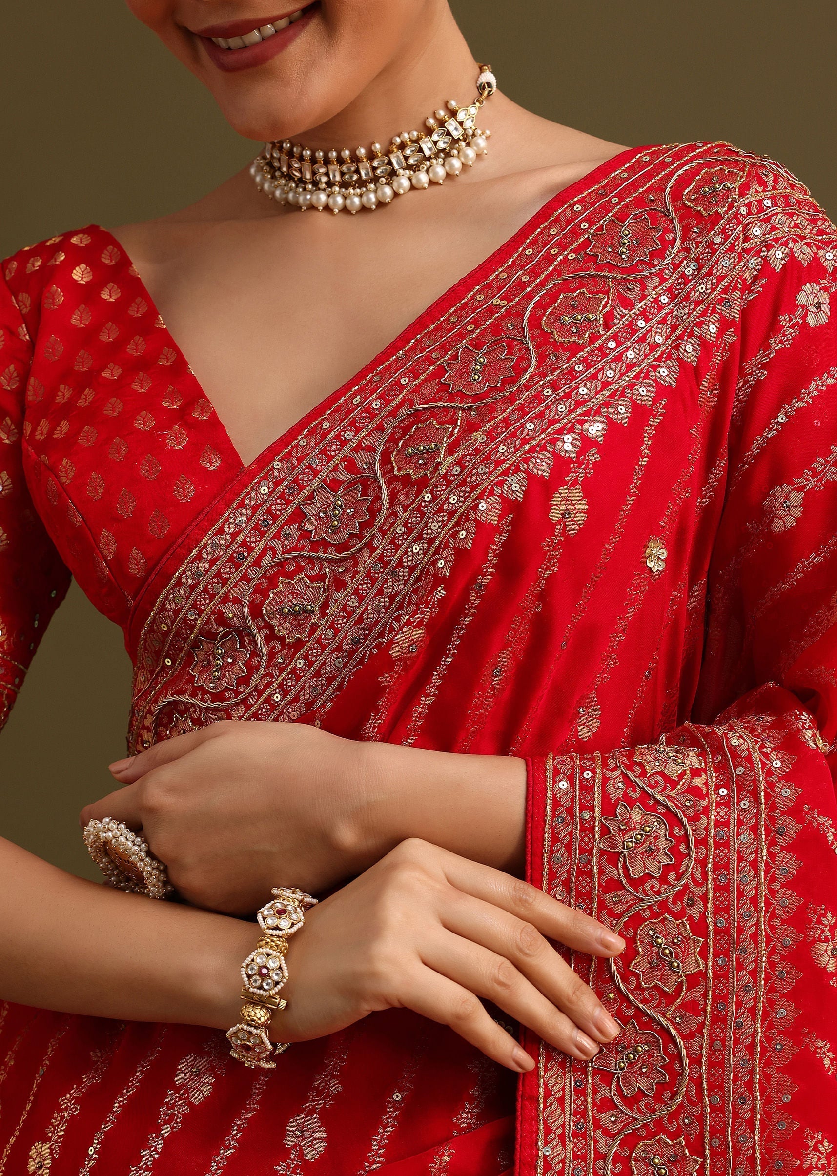 red_zardosi_embroidered_saree_with_unstitched-sg213169_3_bdf391d7-2746-4ea2-b206-cbbf57d9278b.jpg