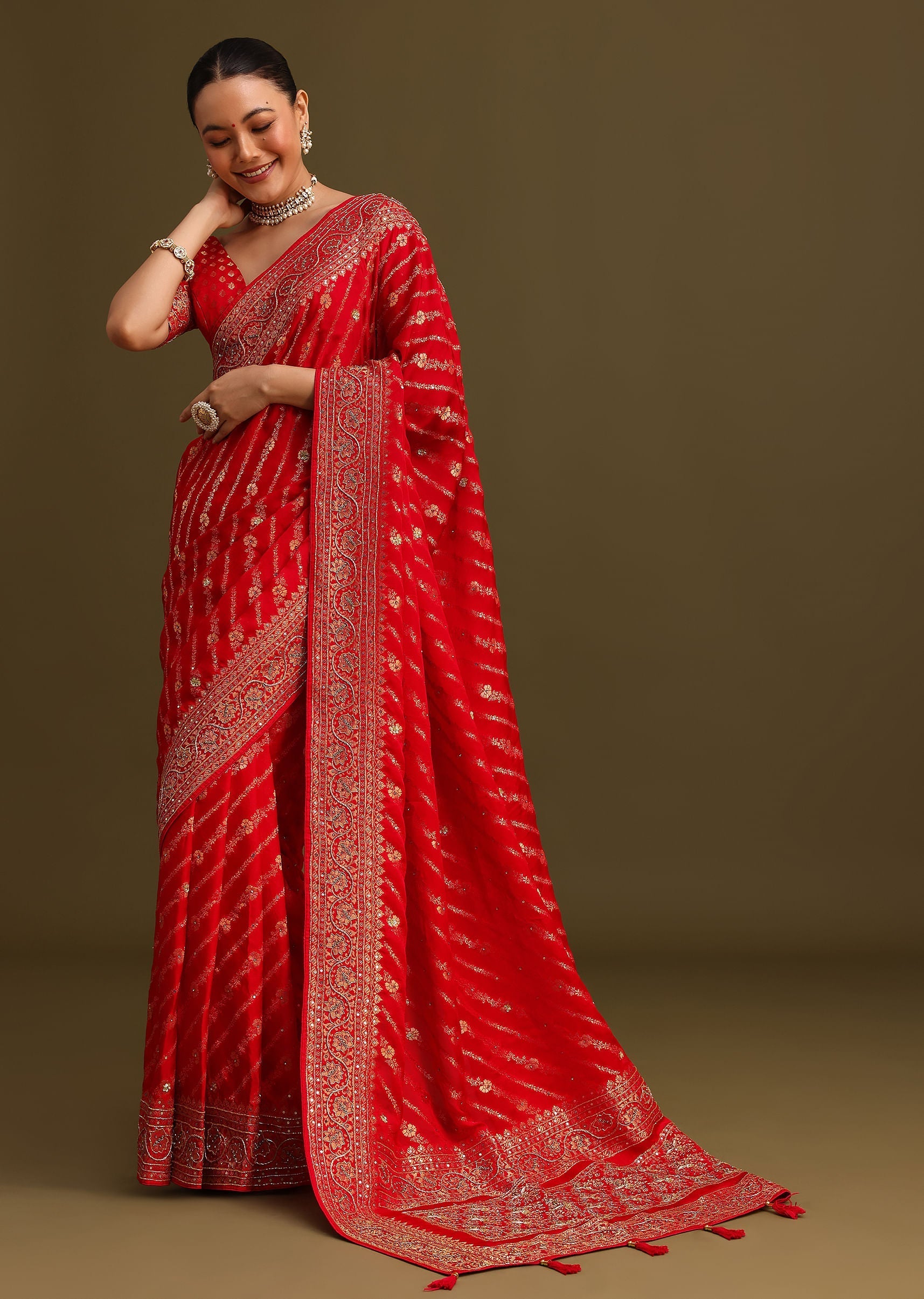 red_zardosi_embroidered_saree_with_unstitched-sg213169_5_bb1ea86d-c577-4add-8e8d-6e60cd1e789b.jpg
