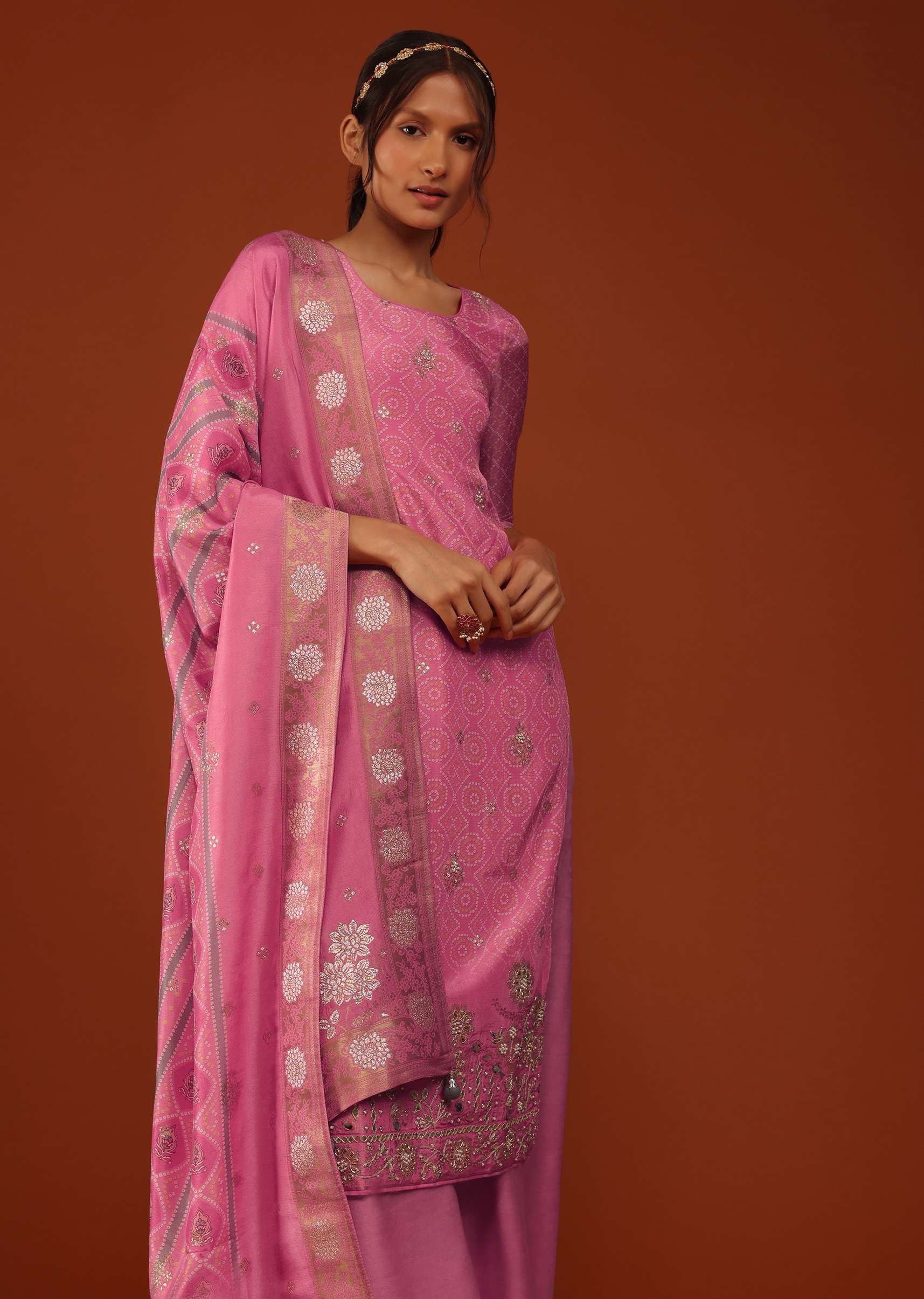 rouge_pink_bandhani-sg168736_5_61761a6c-f504-479c-abe0-702226601cc6.jpg