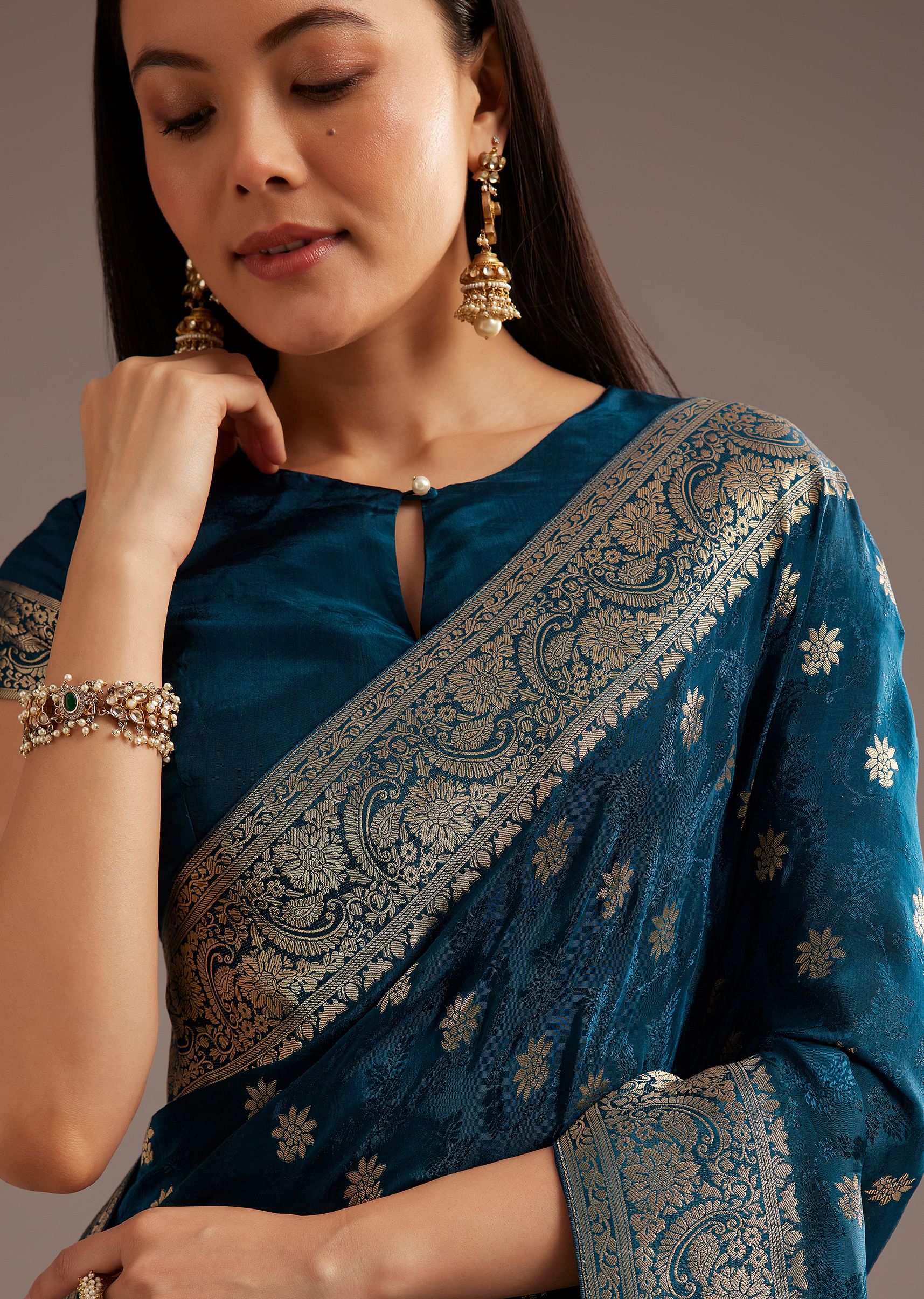 royal-blue-jaquard-silk-saree-with-zari-butti-and-brocade-border-sg292422-2_93852c02-11f7-4c4d-8e18-863aed02ed01.jpg