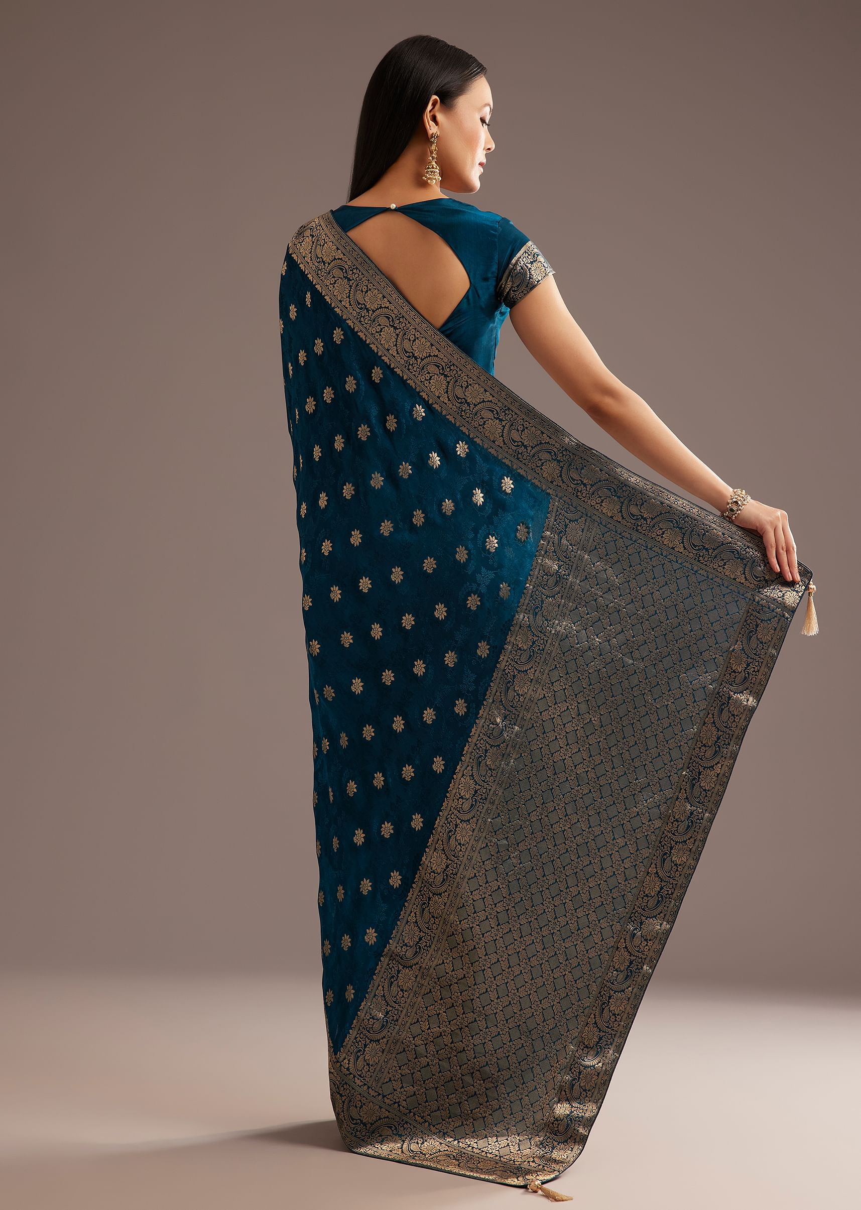 royal-blue-jaquard-silk-saree-with-zari-butti-and-brocade-border-sg292422-4_40397ca8-c67e-4a75-b1e0-f397a440a697.jpg