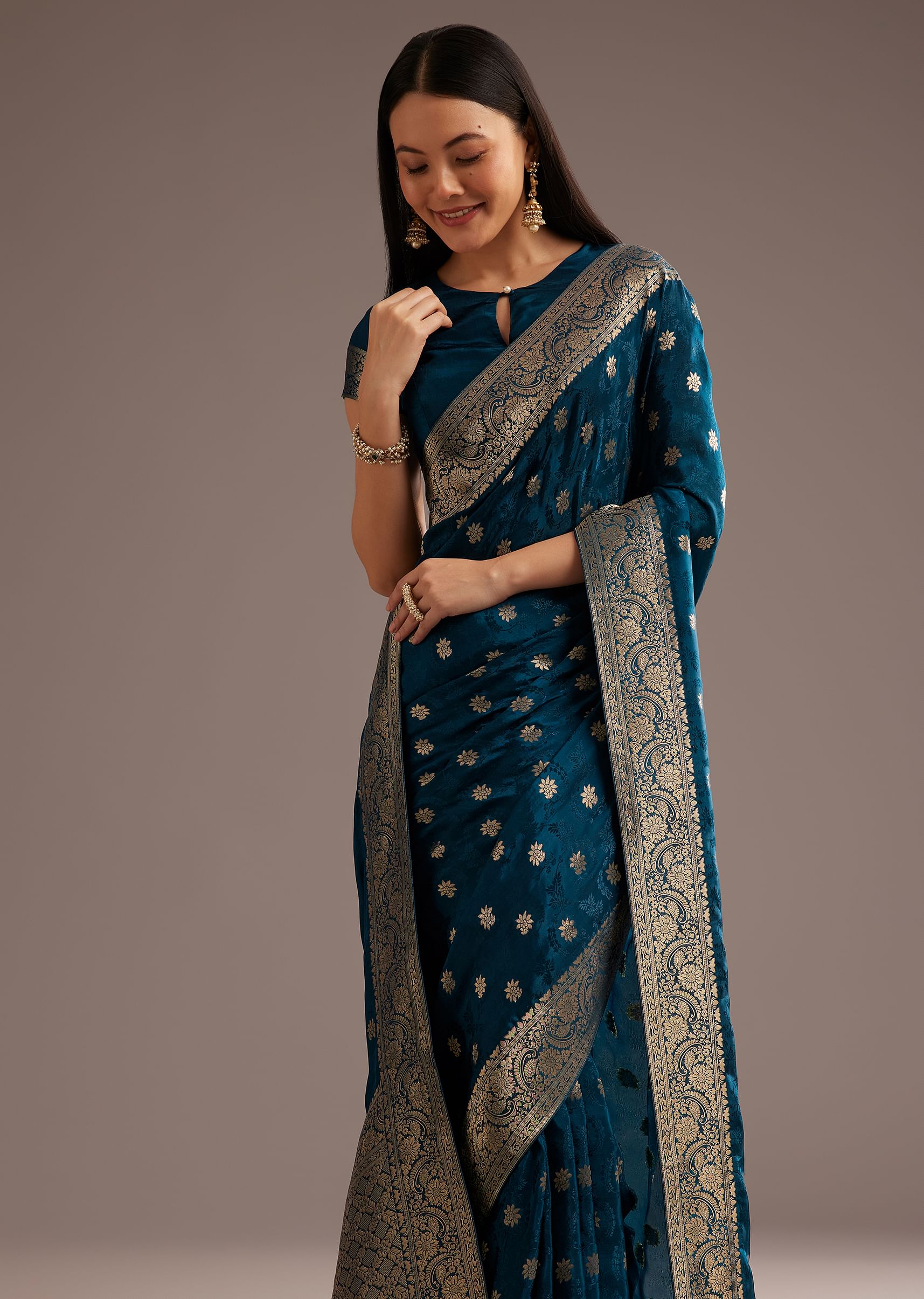 royal-blue-jaquard-silk-saree-with-zari-butti-and-brocade-border-sg292422-5_69d92331-1a9a-4497-84cb-7e5f1cfc6acb.jpg