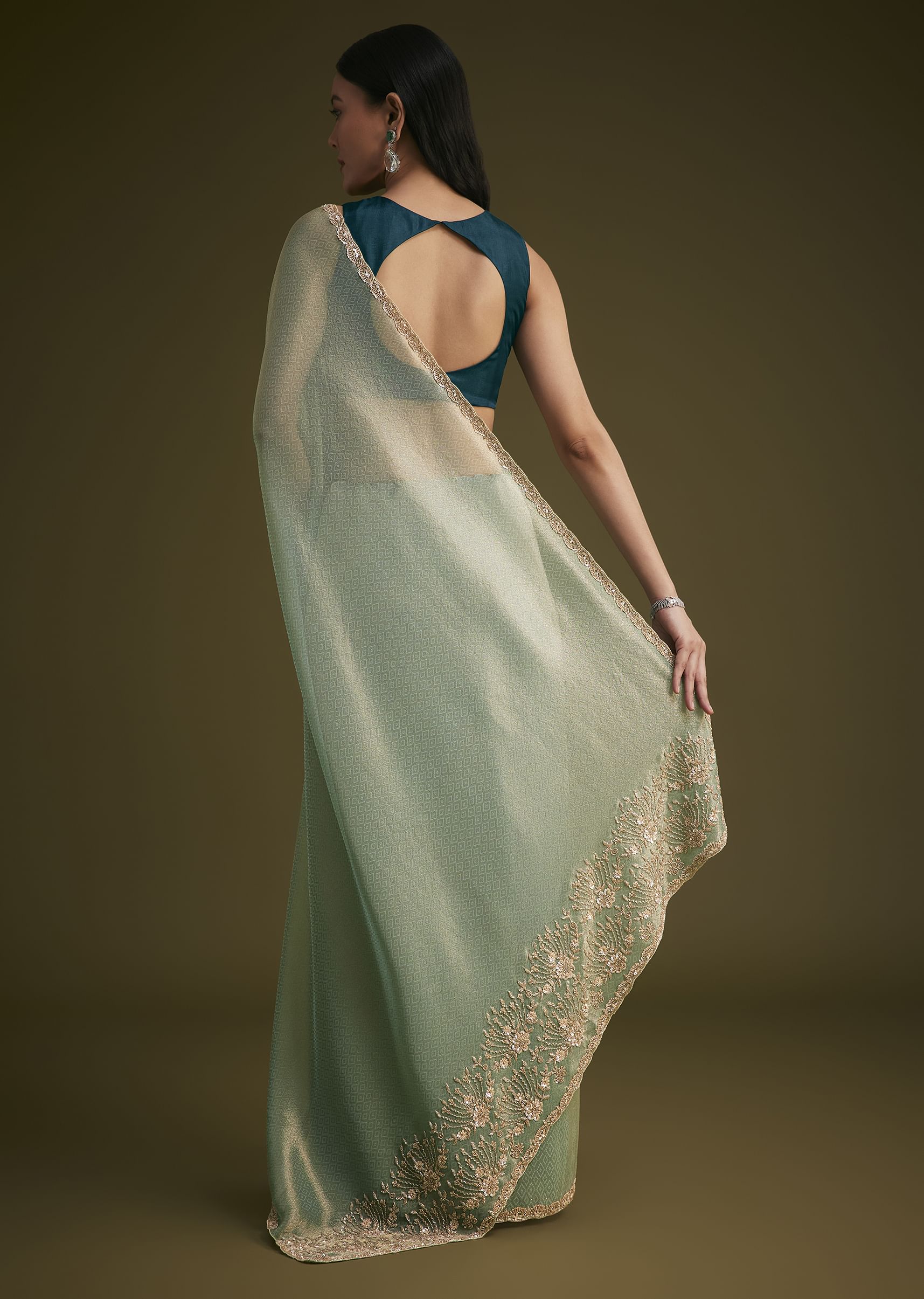 sea_green_jacquard_sequins_saree_with_cutdana-sg284342_14_fd49983e-f628-4b65-a86d-1c240d814960.jpg