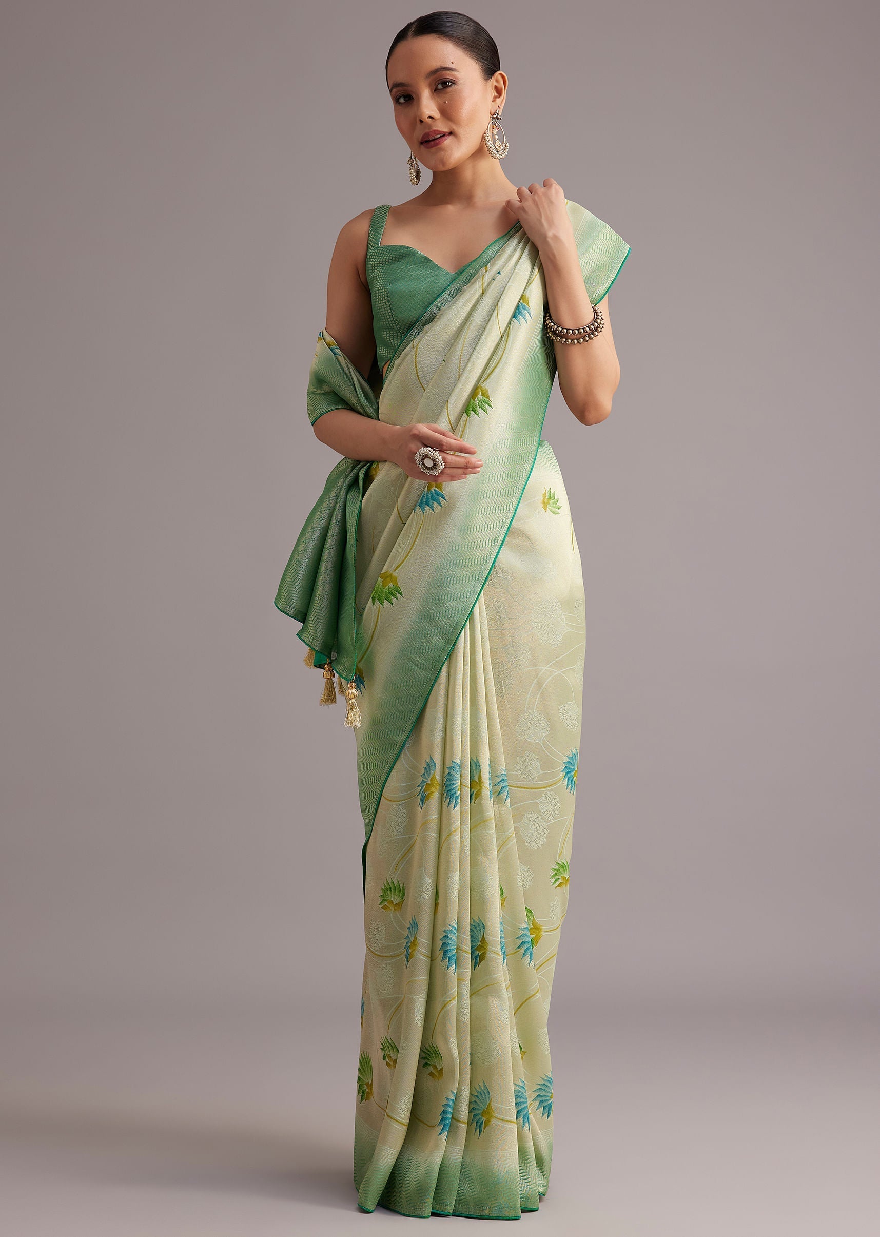 sea_green_tissue_silk_floral_motif_saree_with_contrast_pallu-sg266440_12_c5380fc5-8fac-4242-b6e5-516ffd68fd1c.jpg