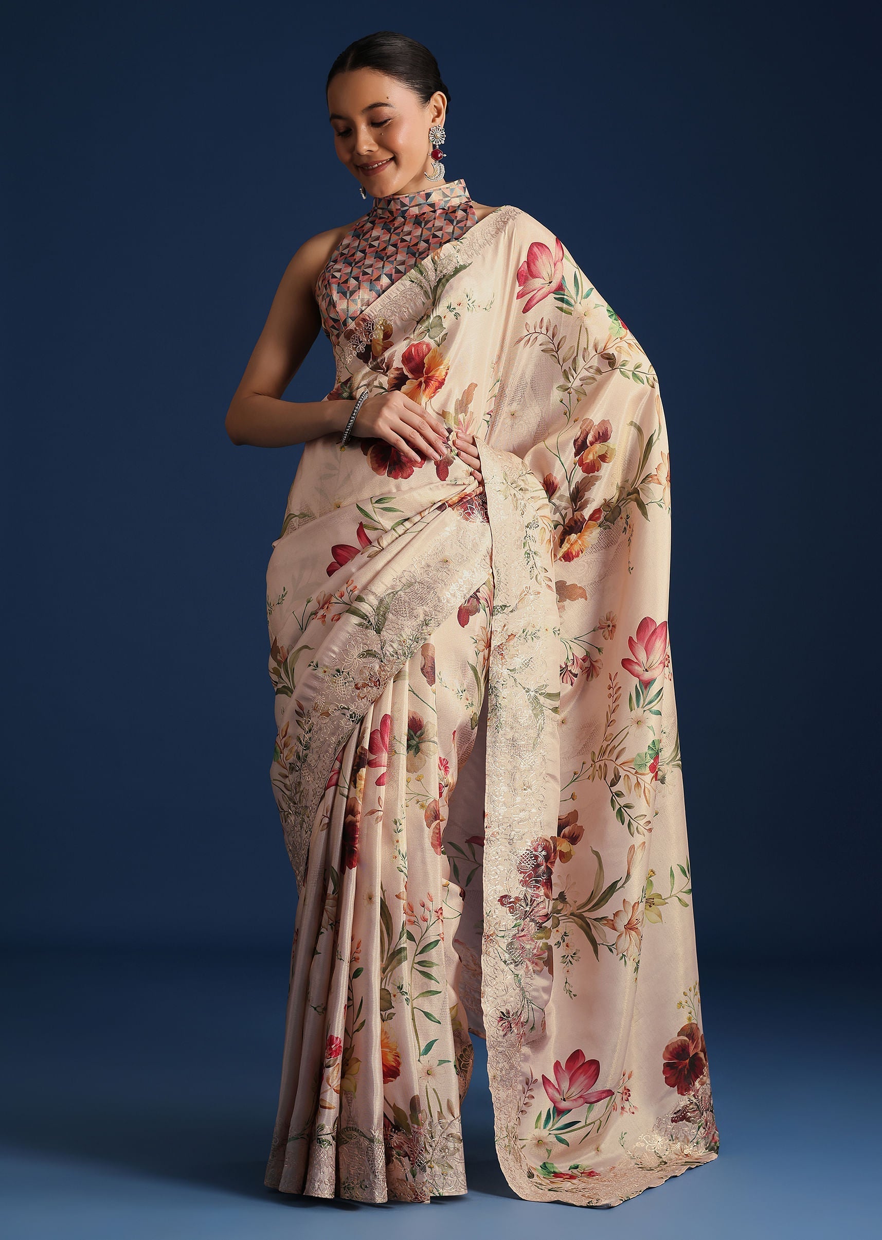 sg262407-off_white_tissue_muslin_printed_saree_with_pitta_work_9_ad077e5c-30fe-42d2-a0e9-f4aa64a42137.jpg