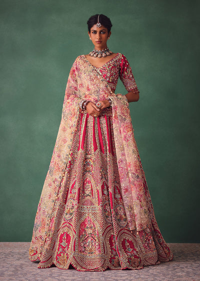 sg269059-red_bridal_lehenga_with_v_neck_blouse_back_dori_and_dupatta_2_8e6425e4-b1df-408d-8f04-33880ca267ce.jpg