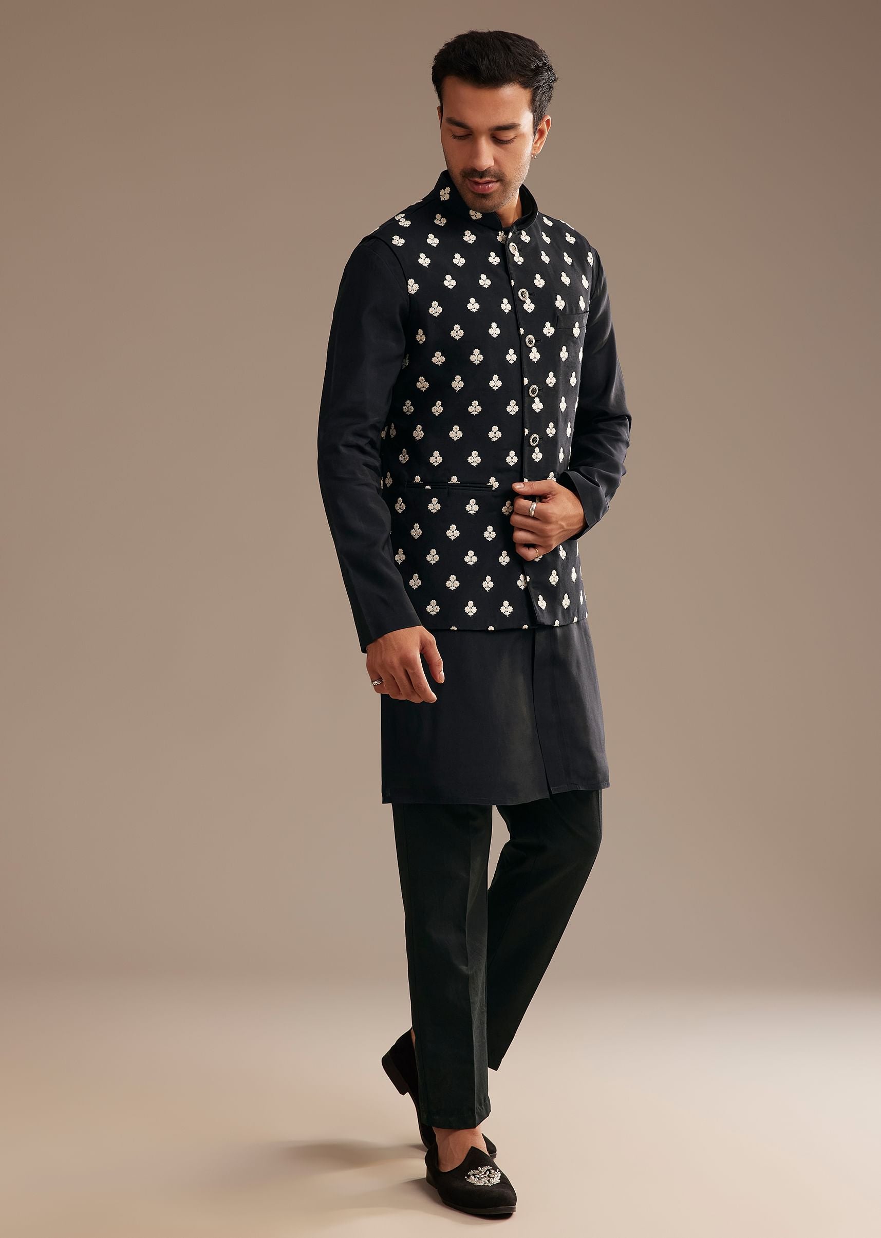 sg303630-1.jpg