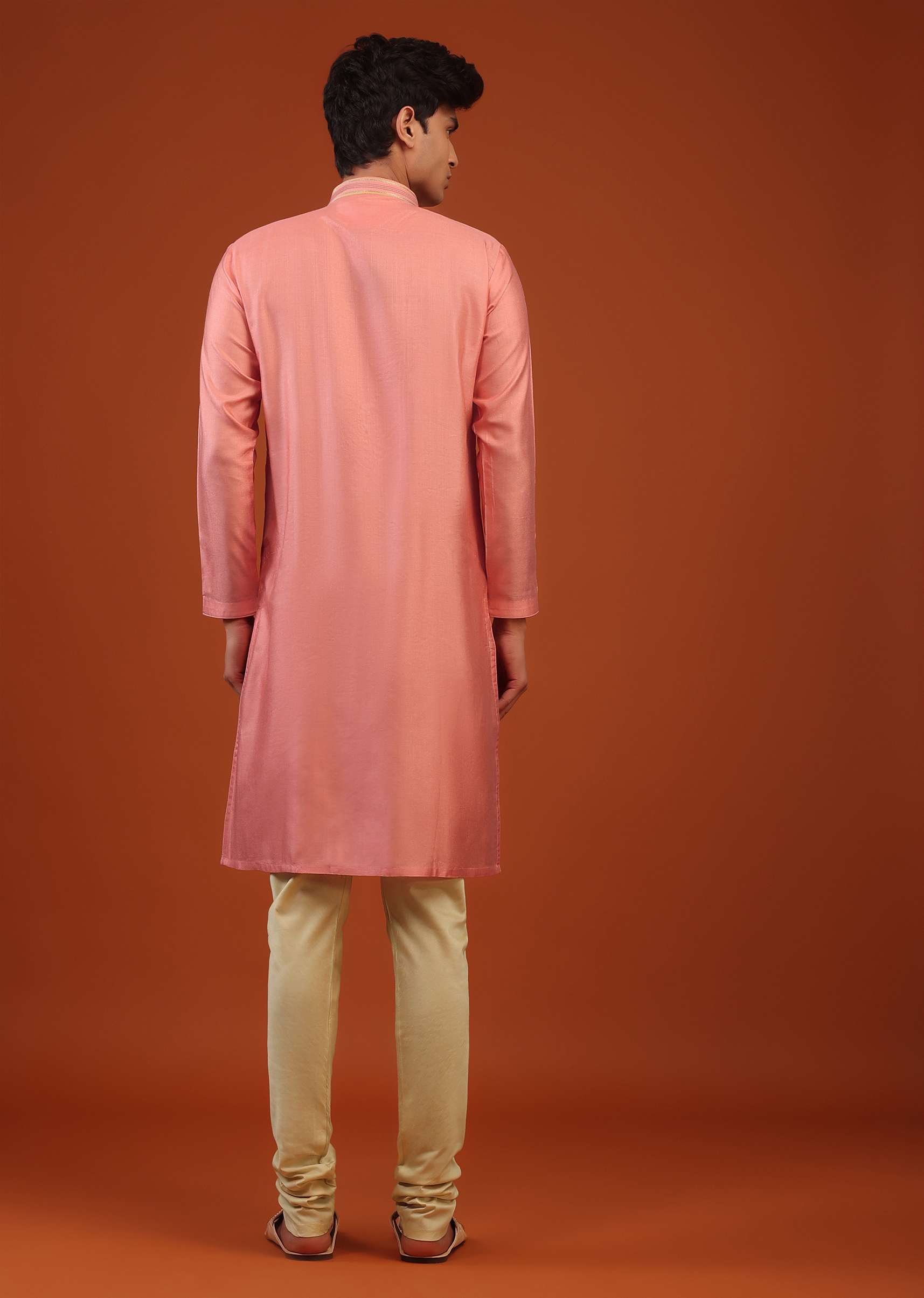 shell_pink_thread_embroidered_silk_kurta_set-sg127384_2.jpg