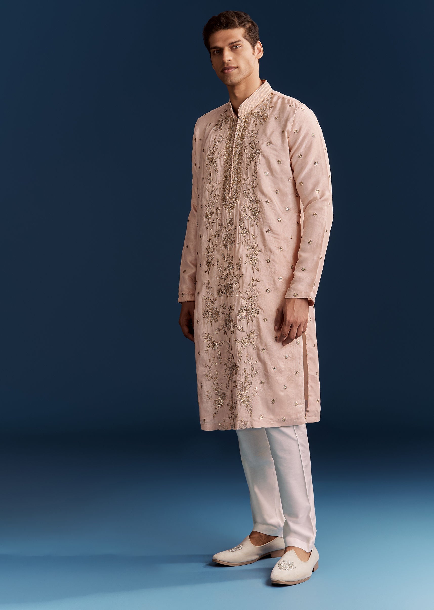silk_kurta_set_with_resham_thread-sg323768-6_3_eeeabf04-de6a-4586-8ce4-71932782e17a.jpg