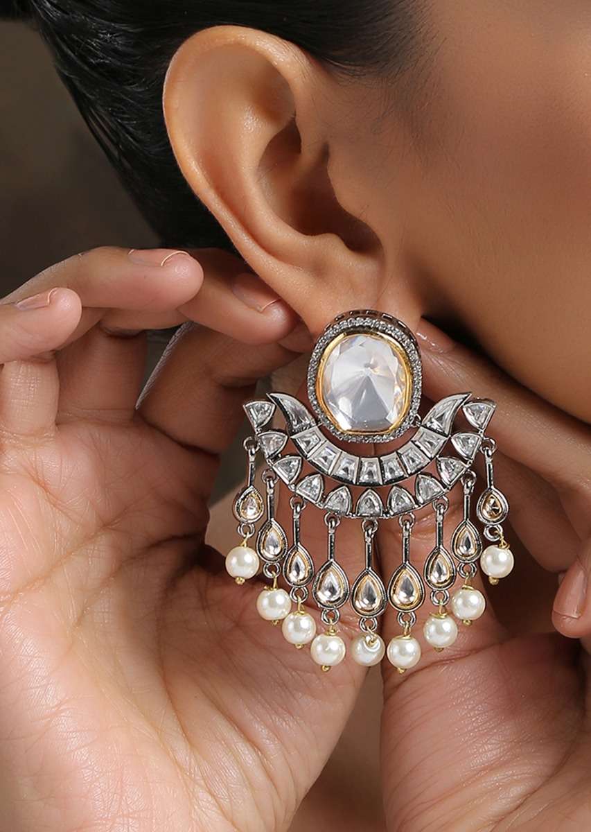 silver-and-gold-earrings-with-victorian-polki-and-dangling-shell-pearls-by-paisley-pop-jk001ppsae70021y-sg65113_1__1_4dd897a8-29c0-4d8c-97bd-99c801411b69.jpg