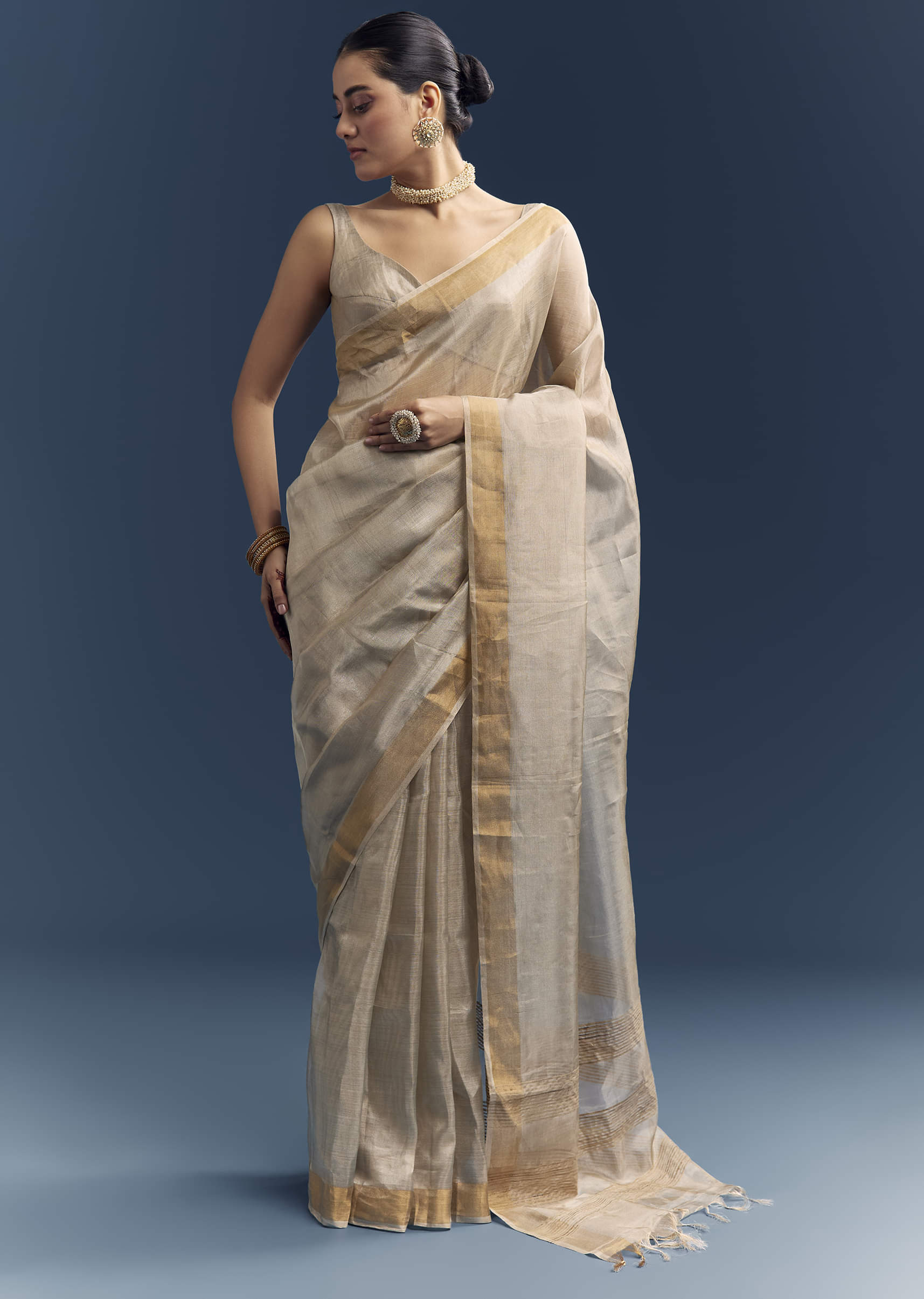 silver-grey-tissue-organza-woven-saree-with-golden-zari-work-sg346425-3.jpg