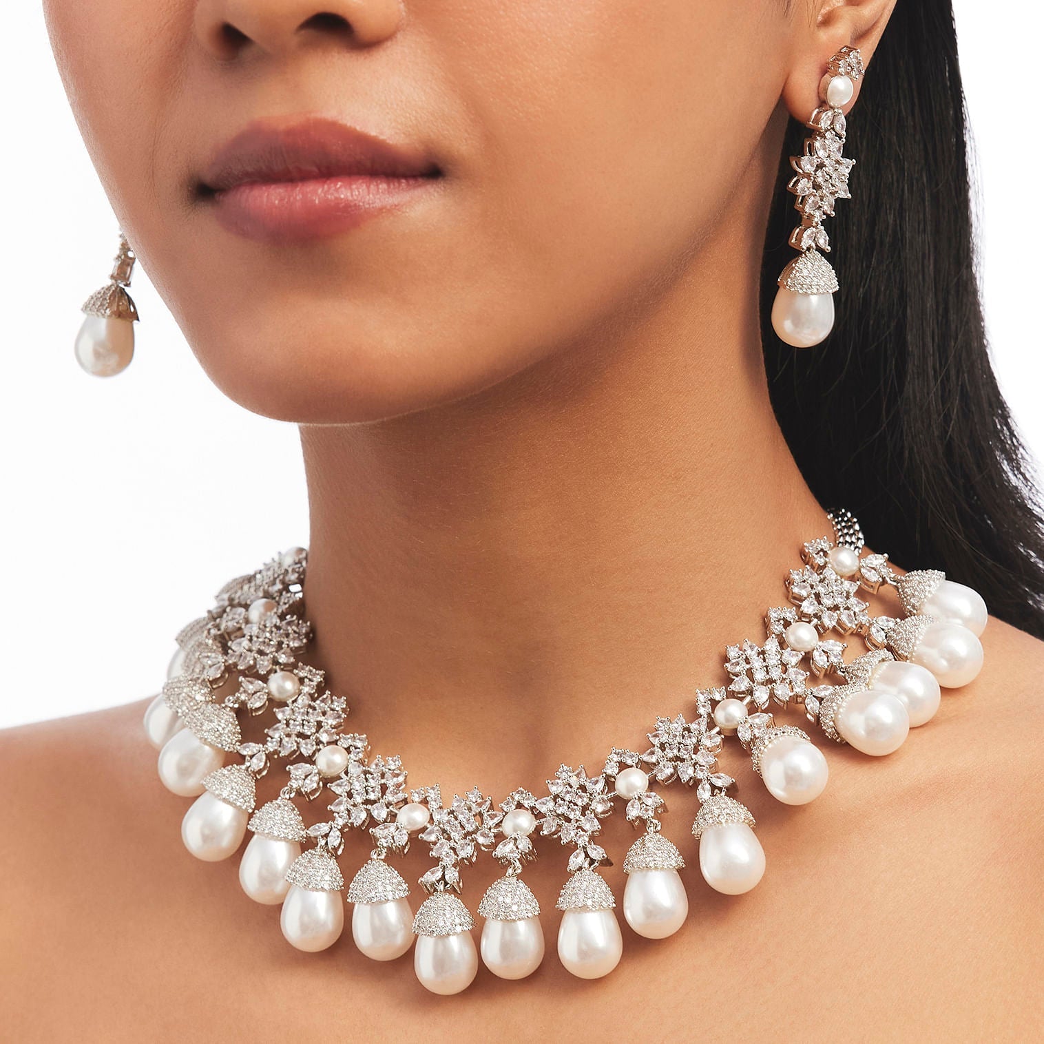 silver_and_pearl_embellished_floral_necklace_set-sg293158_5_4565d20f-55de-4a9c-b2d3-319ca8bfeaa6.jpg