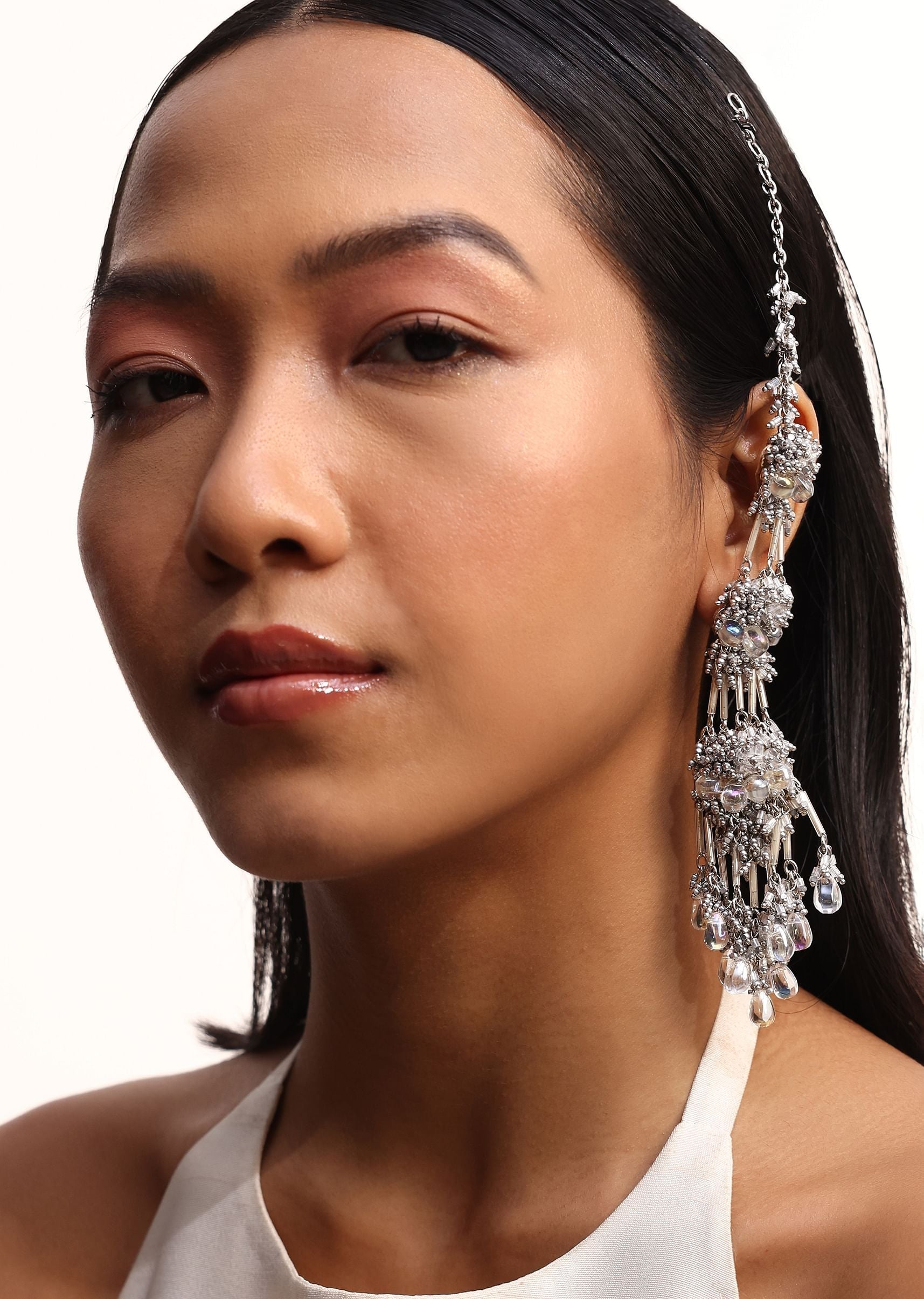 silver_and_white_handcrafted_dangler_earrings-sg257788_3_79e7d85c-b803-4144-b776-9a23de1c252d.jpg