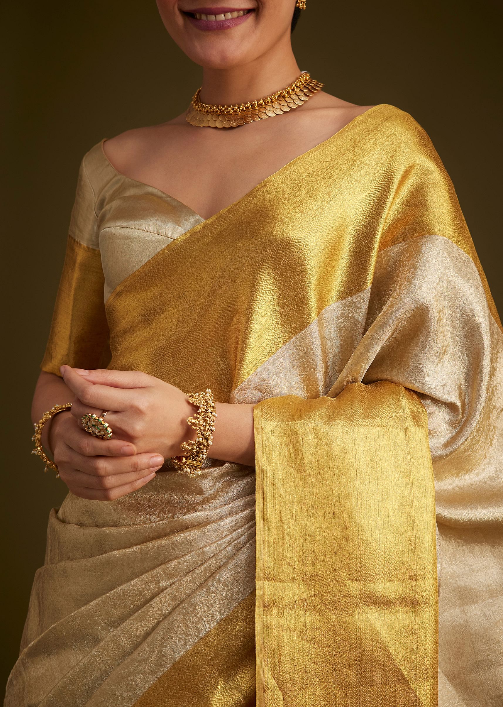 silver_kanjivaram_silk_saree_with_gold_contrast_border_and_p-sg292250_5_2269d7c7-ede8-48bb-b2bc-6cc628624b24.jpg
