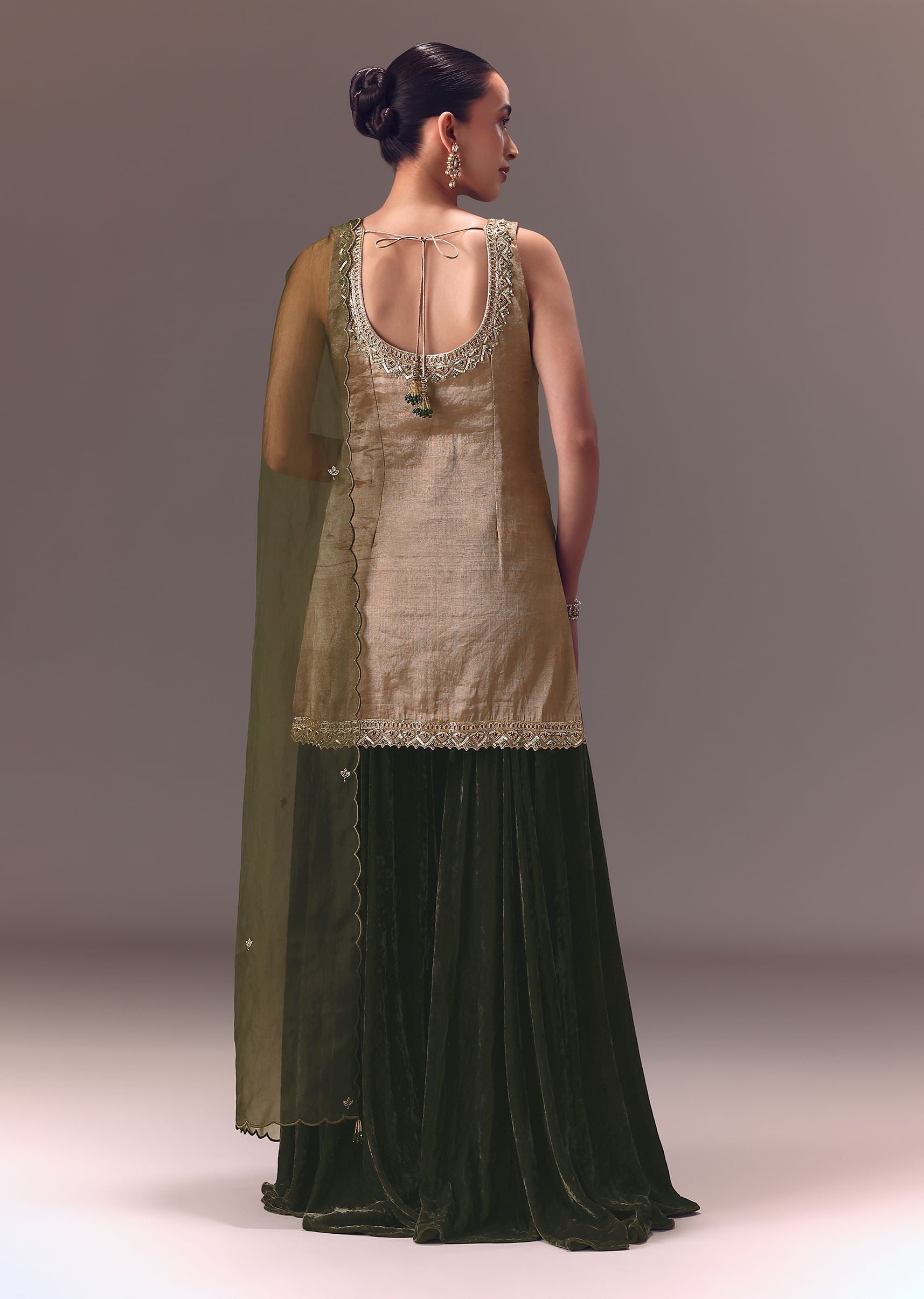 silver_kurta_with_embroidered_velvet_sharara_pants_and_organ-sg276941_3_b3b10b40-3de9-430a-b494-71f8b6febb30.jpg