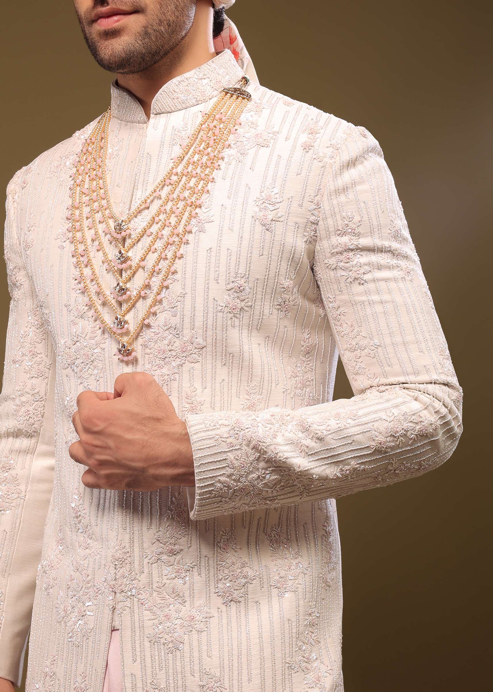 snow_white_silk_sherwani_set-sg137339_6.jpg