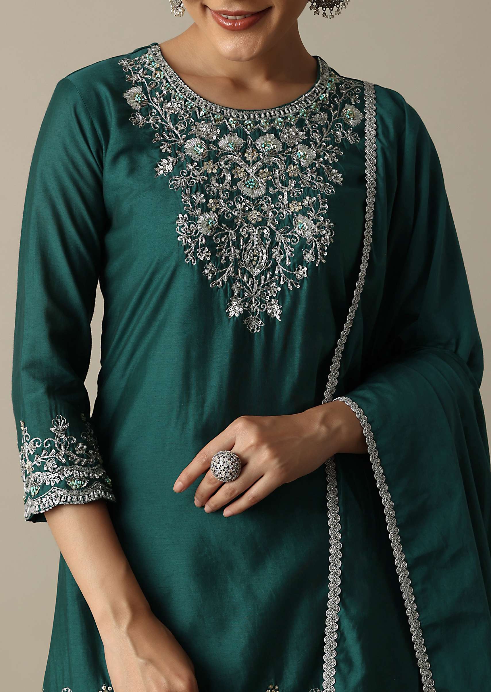 stunning_emerald_green_silk_embroidery_kurta_set-sg204219_5_bc410ee6-4445-4c9d-972d-e045e2e427f5.jpg