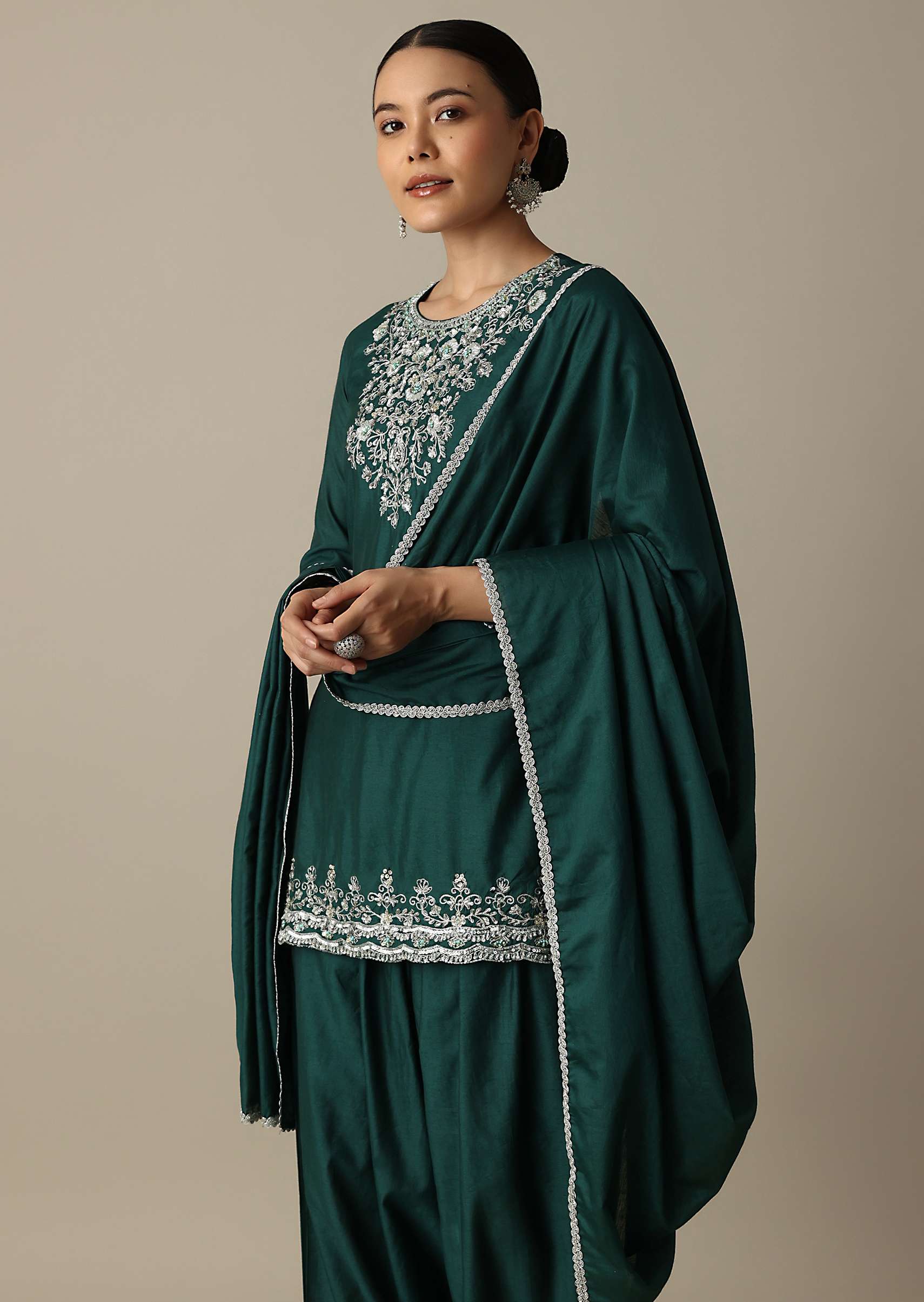 stunning_emerald_green_silk_embroidery_kurta_set-sg204219_6_752c16a8-ab01-4163-a3e6-3e8c980100df.jpg